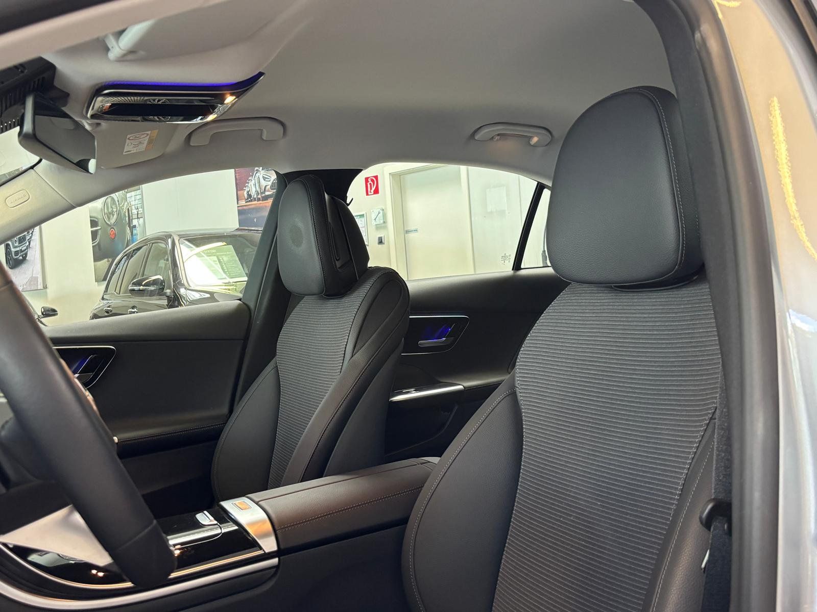Fahrzeugabbildung Mercedes-Benz C 180 AVATNGARDE ADV+DISTRONIC+360°+WINTERPAKET