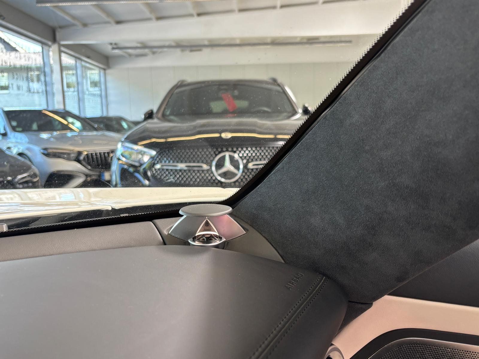 Fahrzeugabbildung Mercedes-Benz SLS AMG Roadster DESIGNO+B&O+EX SCHWEIZ