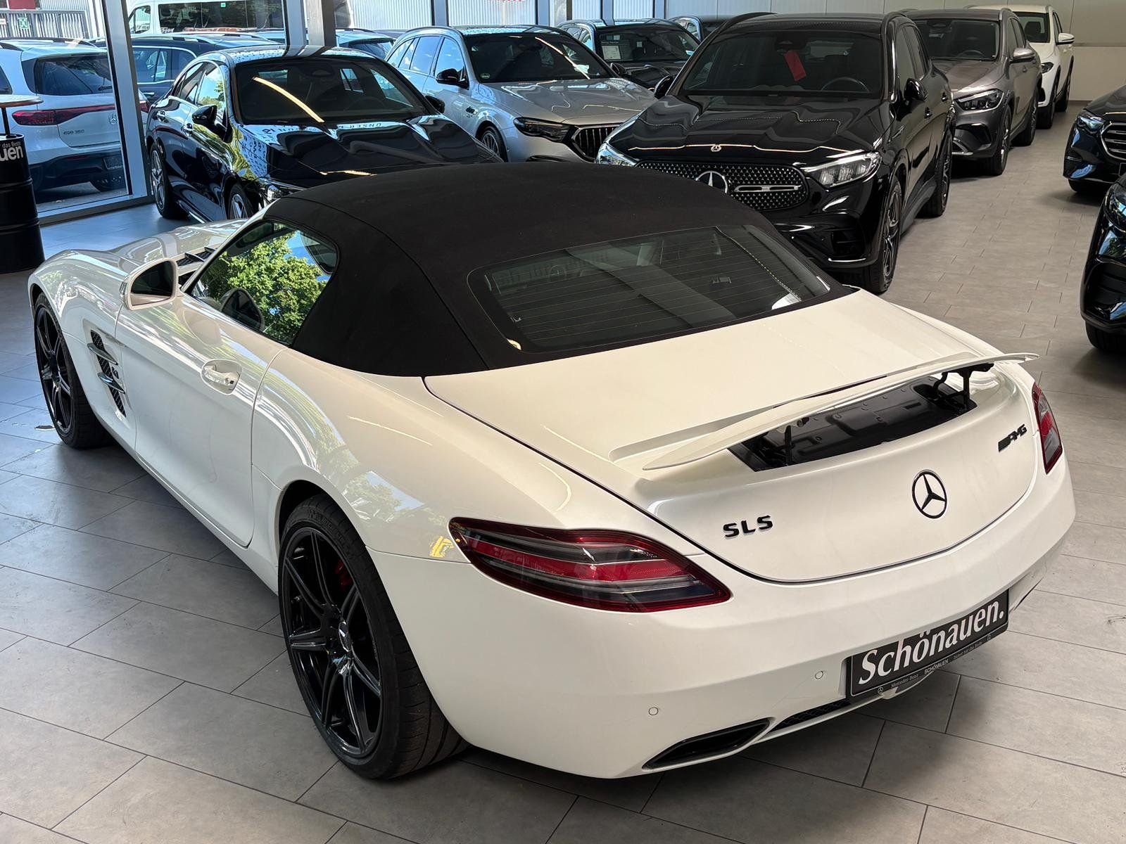 Fahrzeugabbildung Mercedes-Benz SLS AMG Roadster DESIGNO+B&O+EX SCHWEIZ