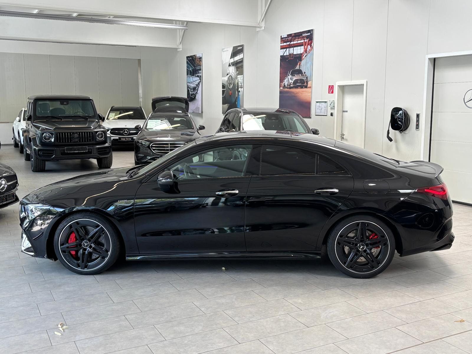 Fahrzeugabbildung Mercedes-Benz Mercedes-AMG CLA 35 4M Coupé AERO+PANO+BURM+BEAM