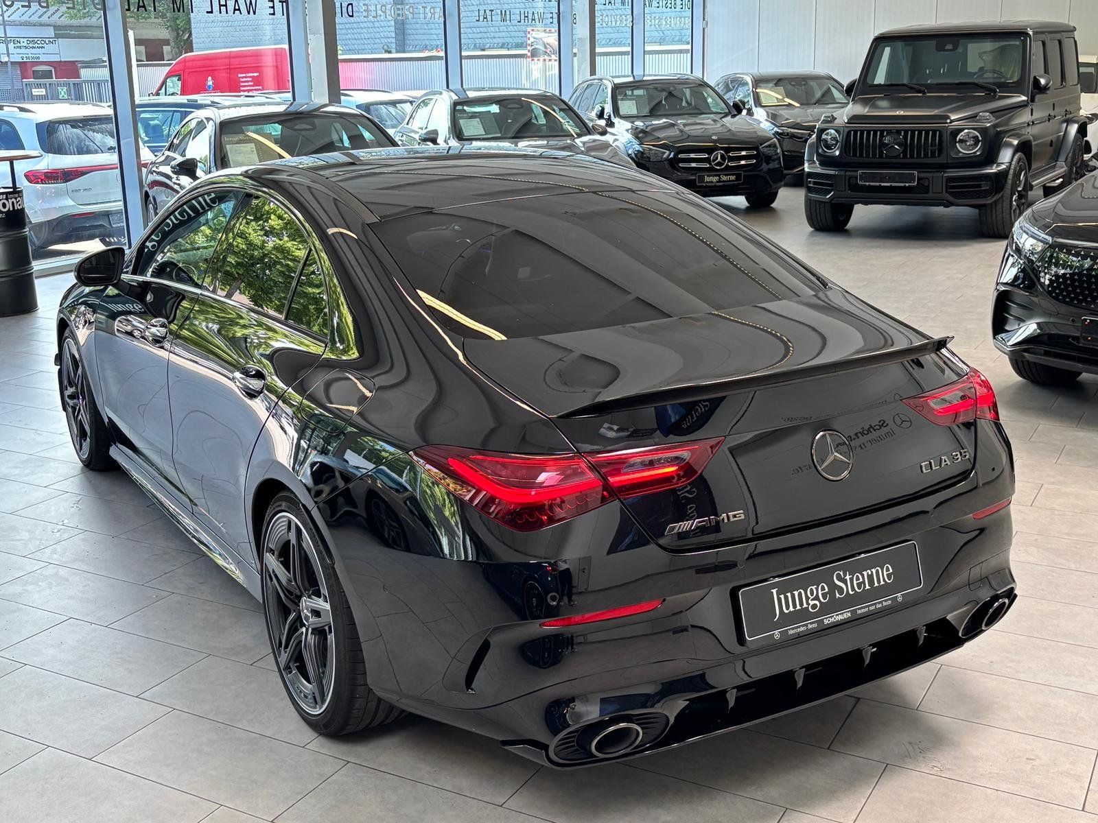 Fahrzeugabbildung Mercedes-Benz Mercedes-AMG CLA 35 4M Coupé AERO+PANO+BURM+BEAM
