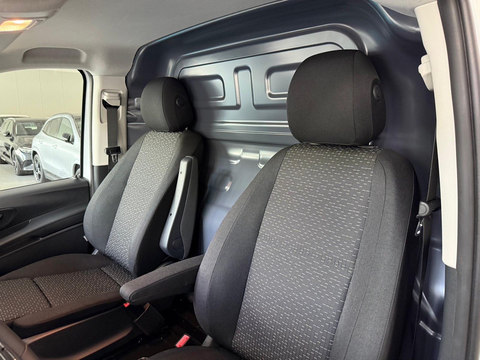 Fahrzeugabbildung Mercedes-Benz Vito 116 CDI Kasten Extralang DISTRONIC+LED+AHK