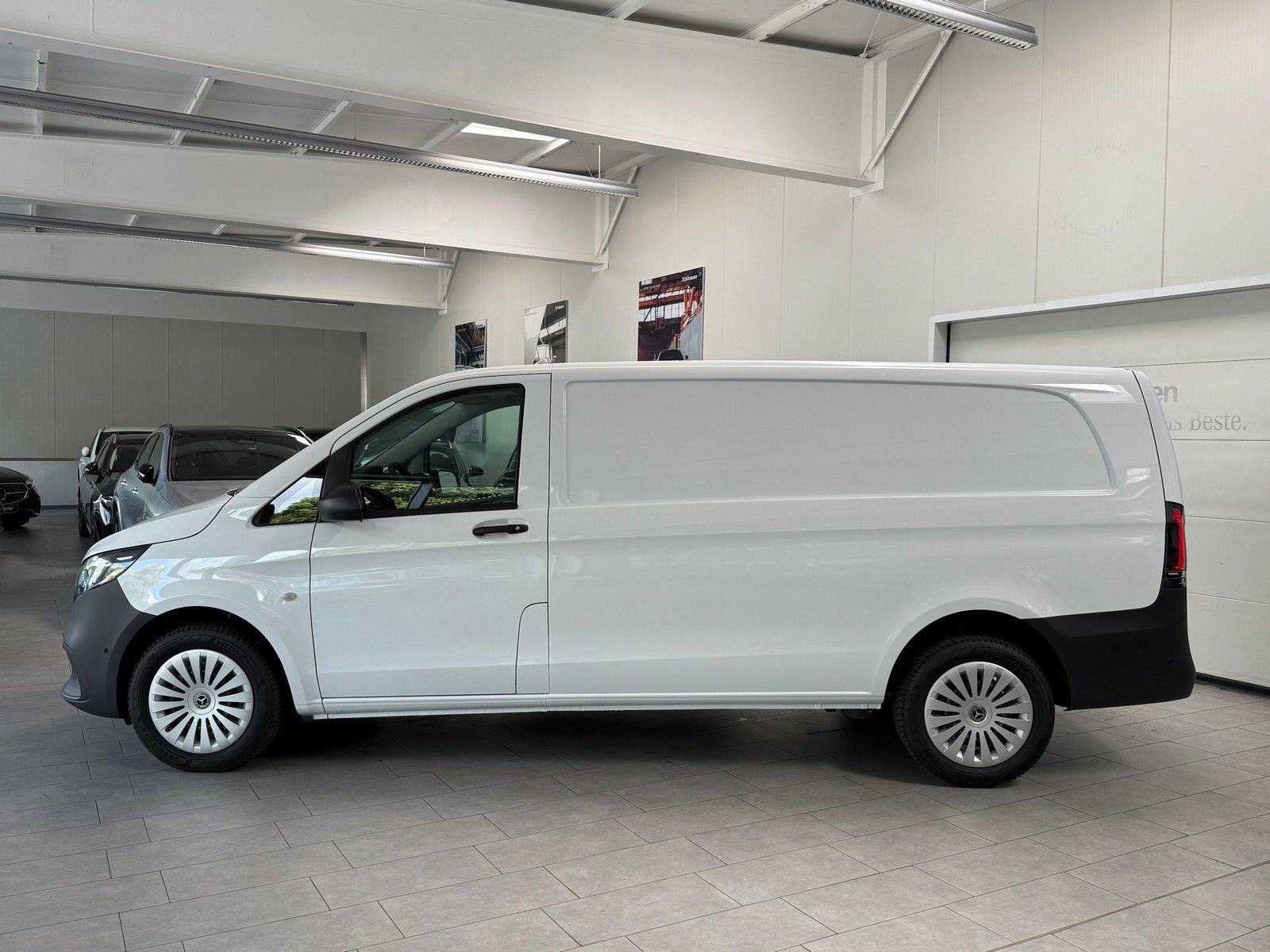 Fahrzeugabbildung Mercedes-Benz Vito 116 CDI Kasten Extralang DISTRONIC+LED+AHK