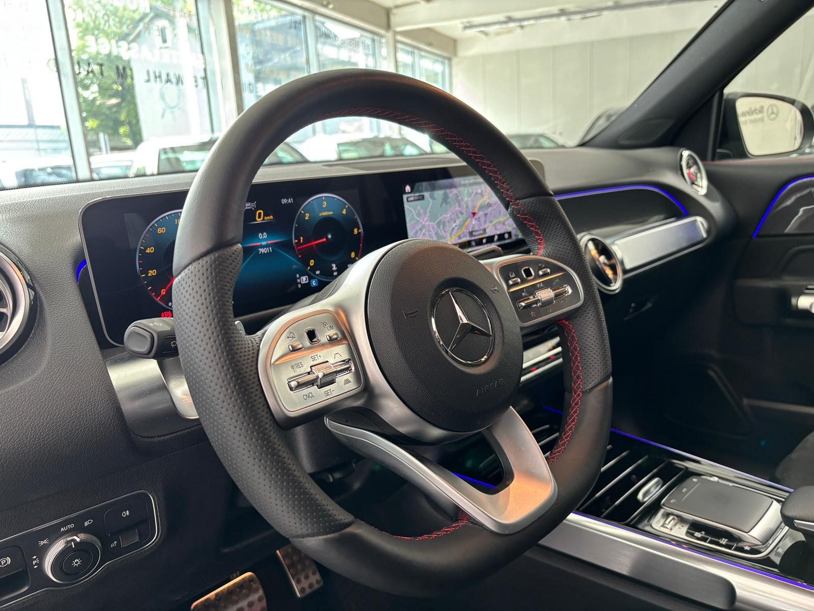 Fahrzeugabbildung Mercedes-Benz GLB 220 d 4M AMG+PANO+AHK+20"+MBEAM+360°+DISTRO