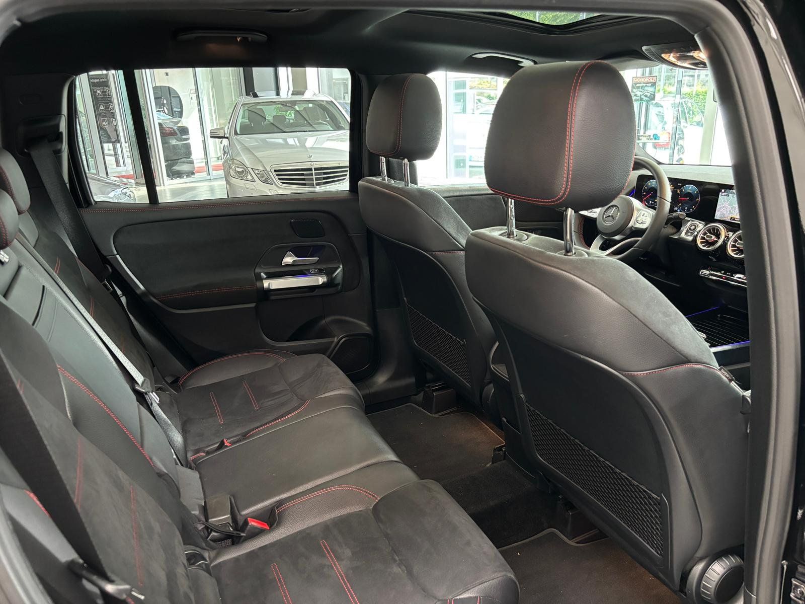 Fahrzeugabbildung Mercedes-Benz GLB 220 d 4M AMG+PANO+AHK+20"+MBEAM+360°+DISTRO