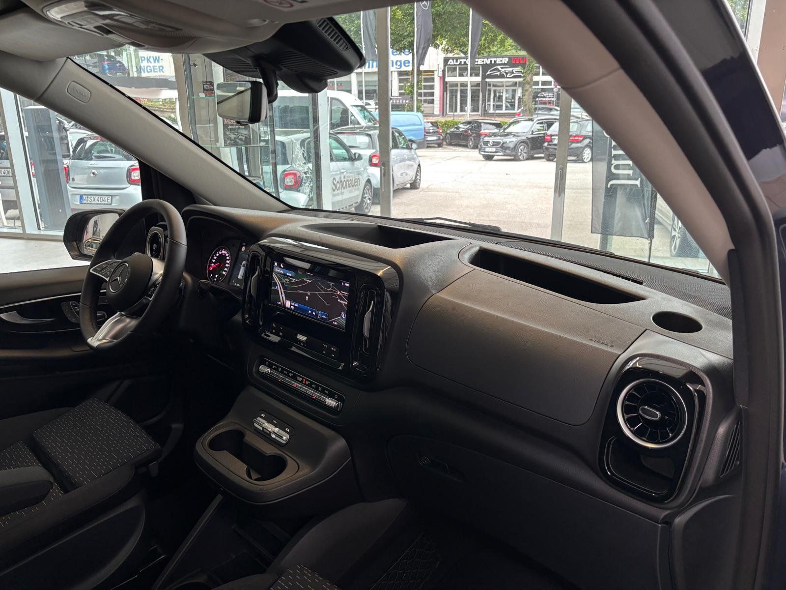 Fahrzeugabbildung Mercedes-Benz Vito 124 CDI Tourer SELECT AIRMAT+PANO+MEMO+ETÜR