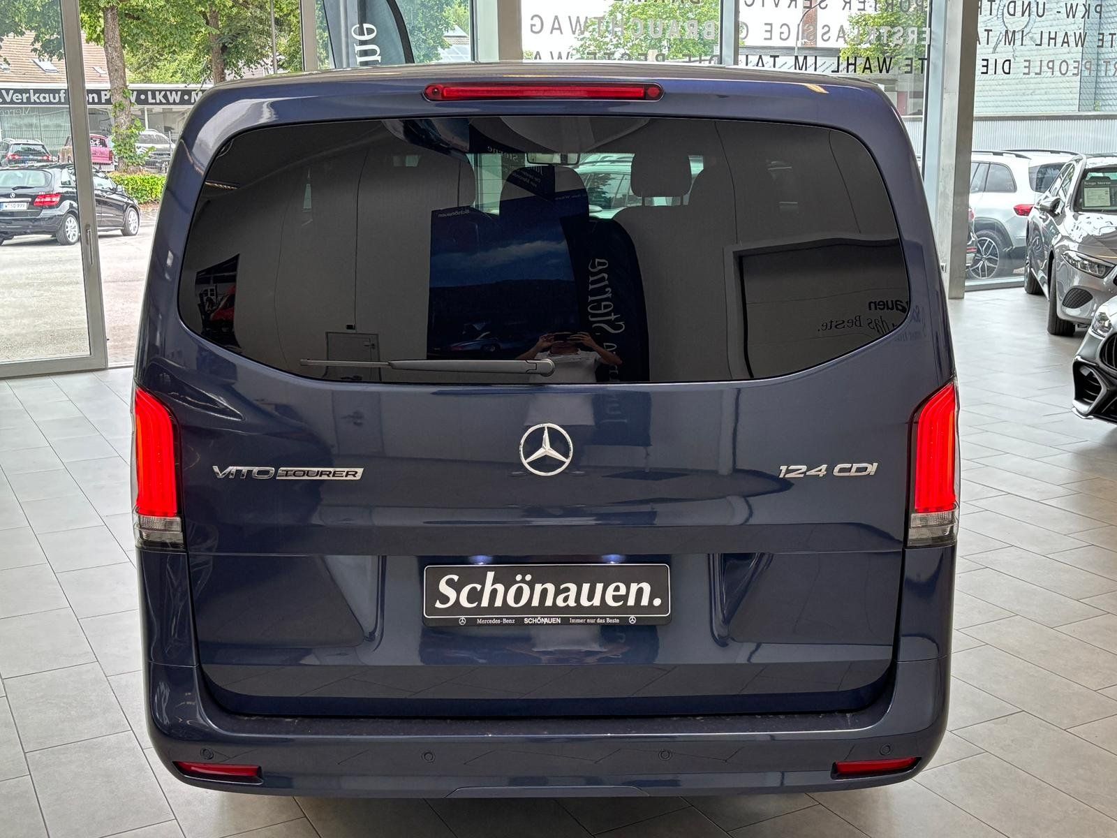 Fahrzeugabbildung Mercedes-Benz Vito 124 CDI Tourer SELECT AIRMAT+PANO+MEMO+ETÜR