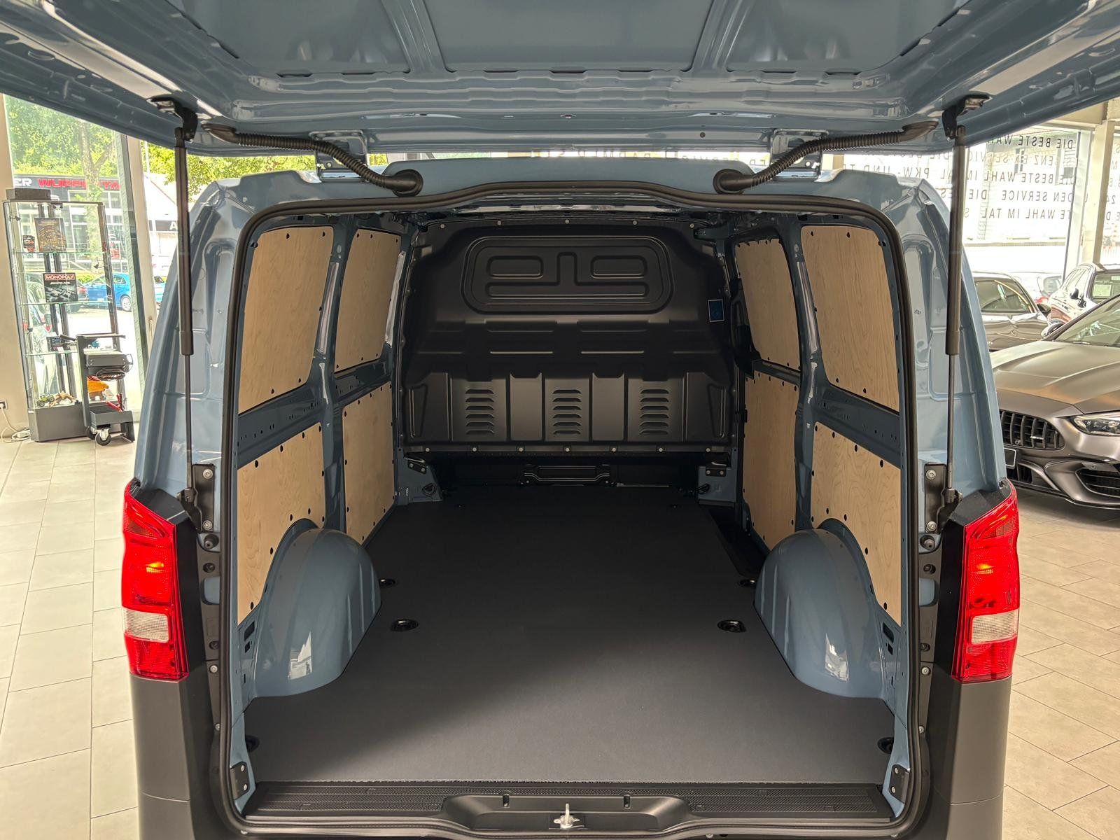 Fahrzeugabbildung Mercedes-Benz Vito 114 CDI KA Lang MBUX+AHK+KAMERA+KLIMA