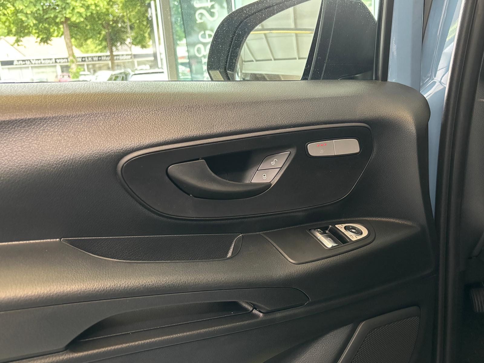 Fahrzeugabbildung Mercedes-Benz Vito 114 CDI KA Lang MBUX+AHK+KAMERA+KLIMA