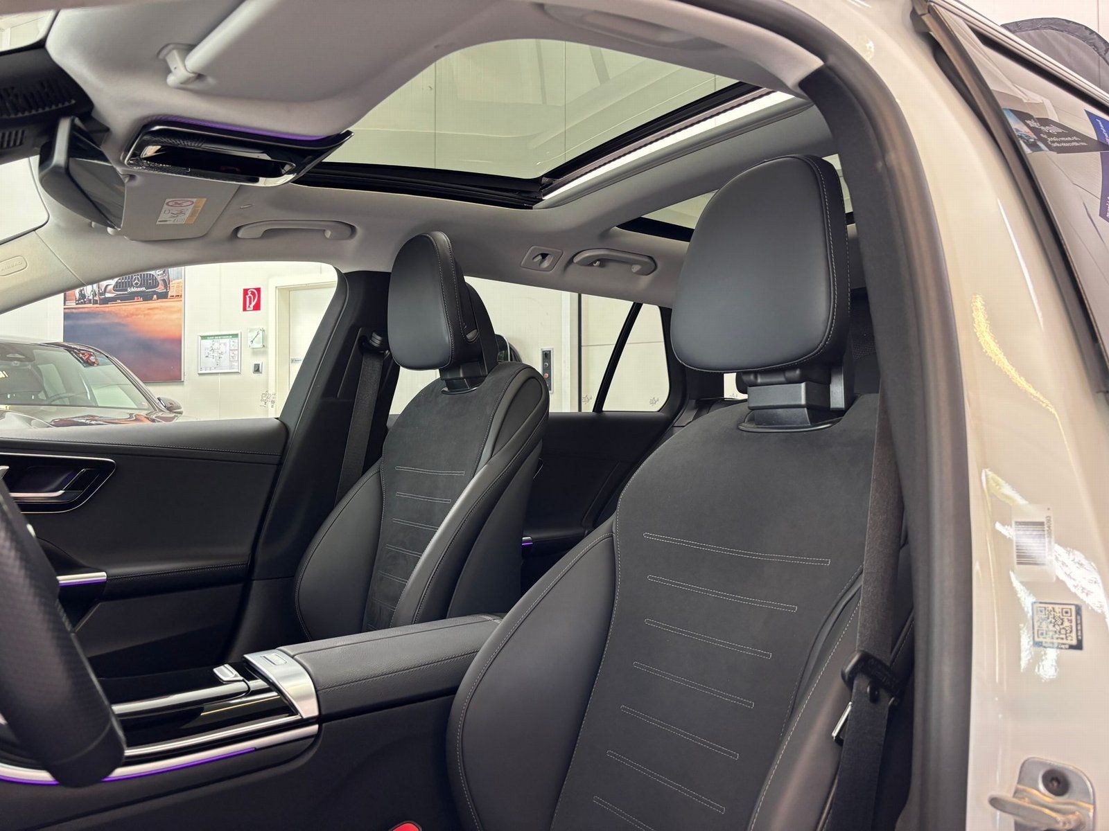 Fahrzeugabbildung Mercedes-Benz C 200d T AMG PANO+AHK+MEMORY+NIGHT+KAMERA+TOTW.
