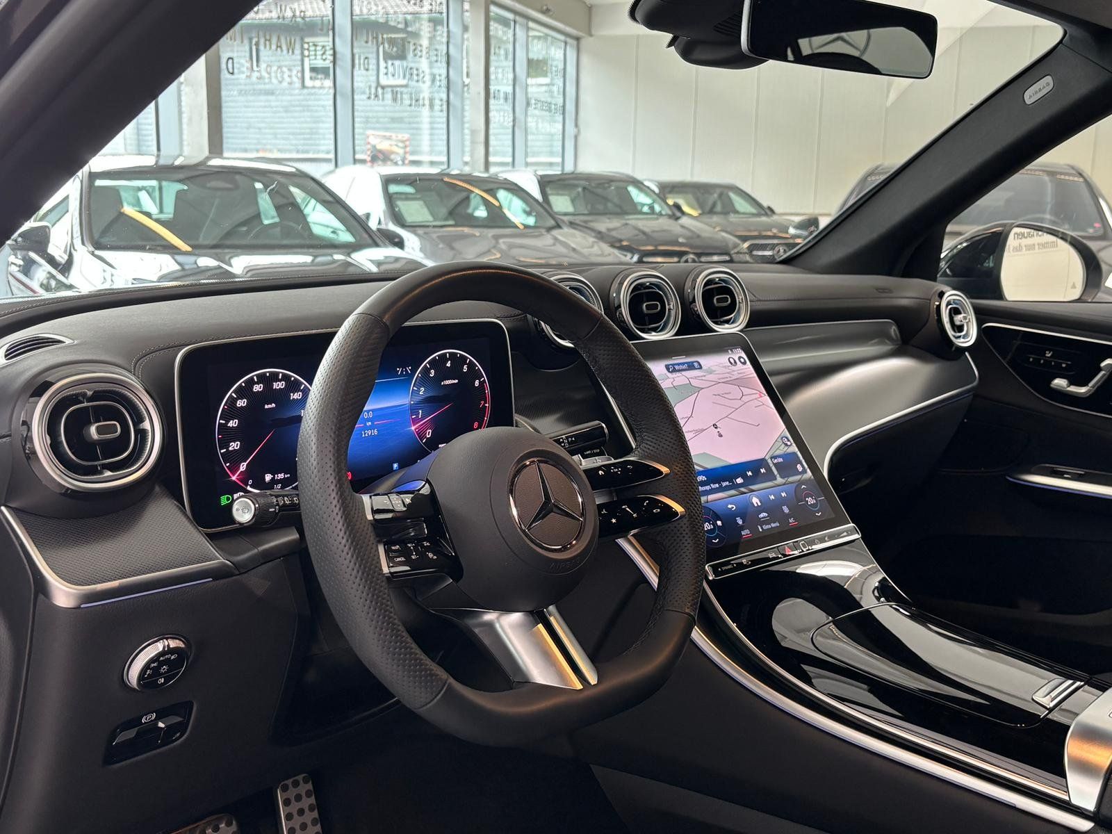 Fahrzeugabbildung Mercedes-Benz GLC 200 4M AMG PREMIUM+20"+360+DIGITAL+MEMO+KEYL