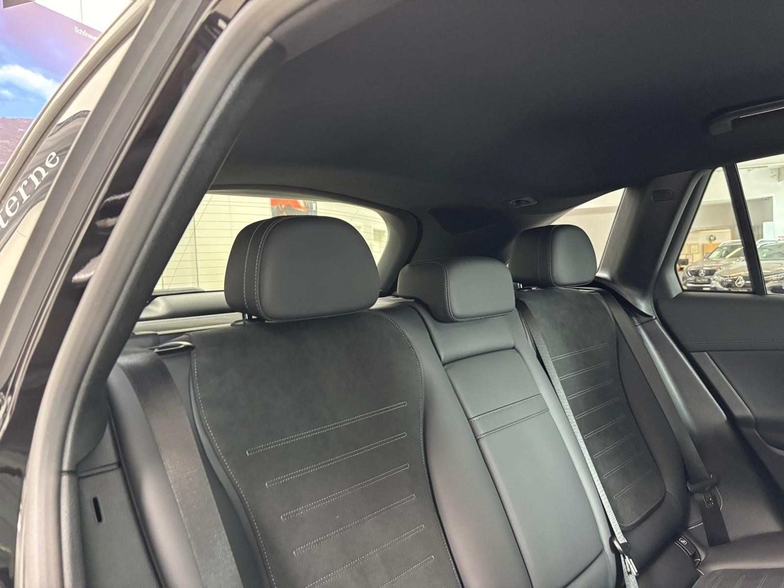 Fahrzeugabbildung Mercedes-Benz GLC 200 4M AMG PREMIUM+20"+360+DIGITAL+MEMO+KEYL