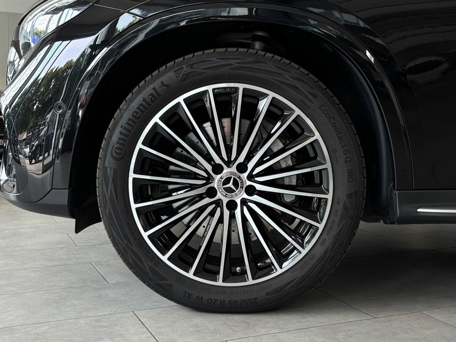 Fahrzeugabbildung Mercedes-Benz GLC 200 4M AMG PREMIUM+20"+360+DIGITAL+MEMO+KEYL