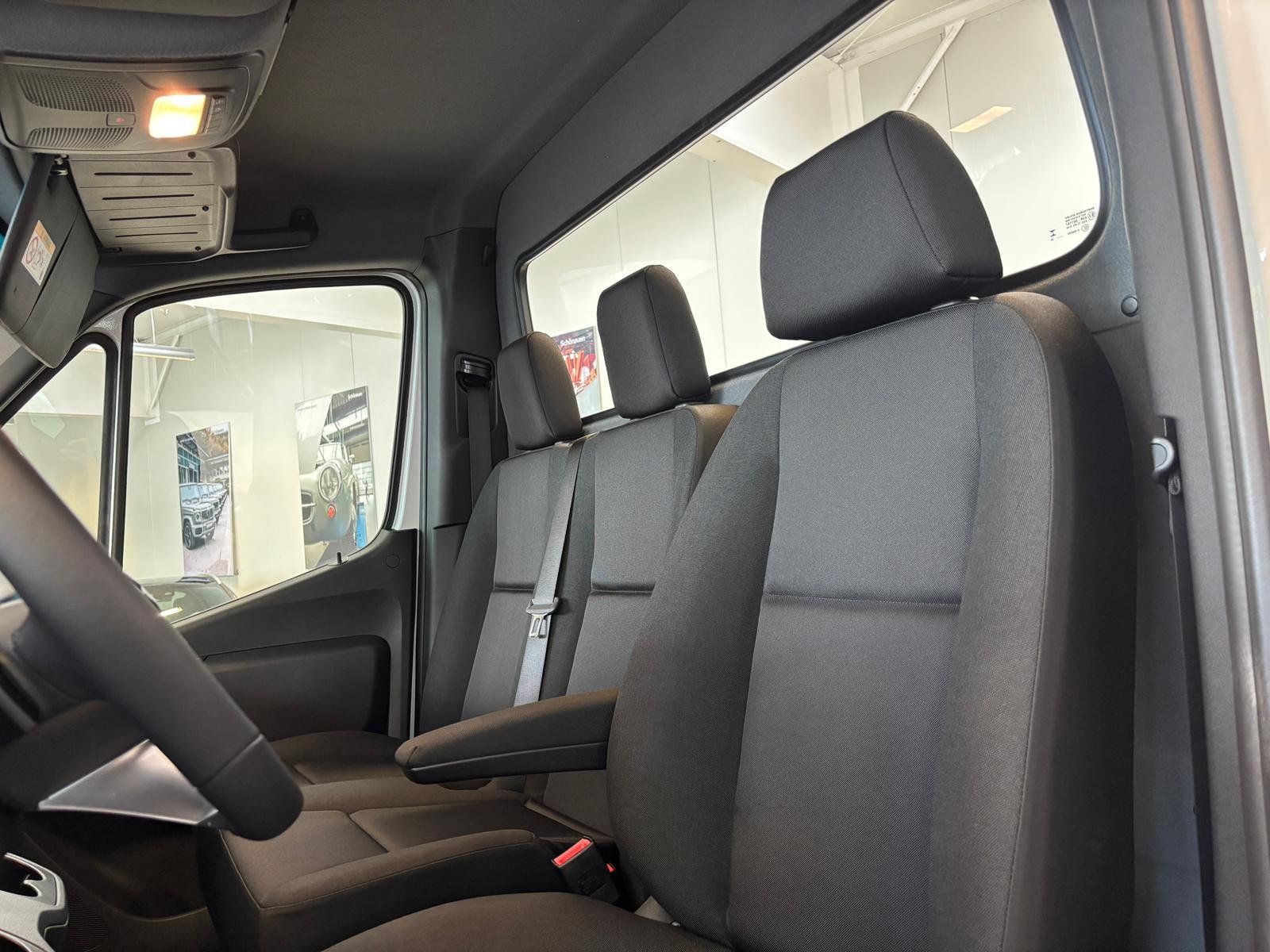Fahrzeugabbildung Mercedes-Benz Sprinter 317 CDI PRO 3665 9GTRONIC+AHK+LED+NAVI