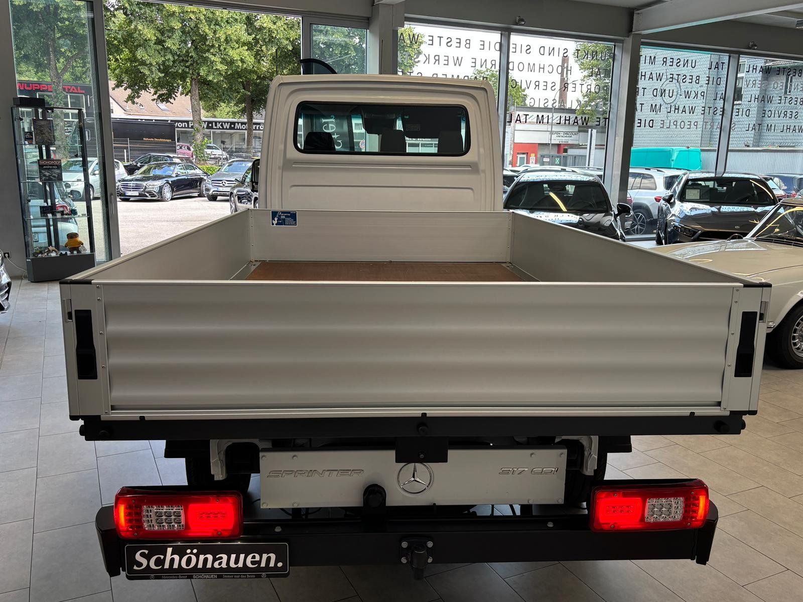 Fahrzeugabbildung Mercedes-Benz Sprinter 317 CDI PRO 3665 9GTRONIC+AHK+LED+NAVI