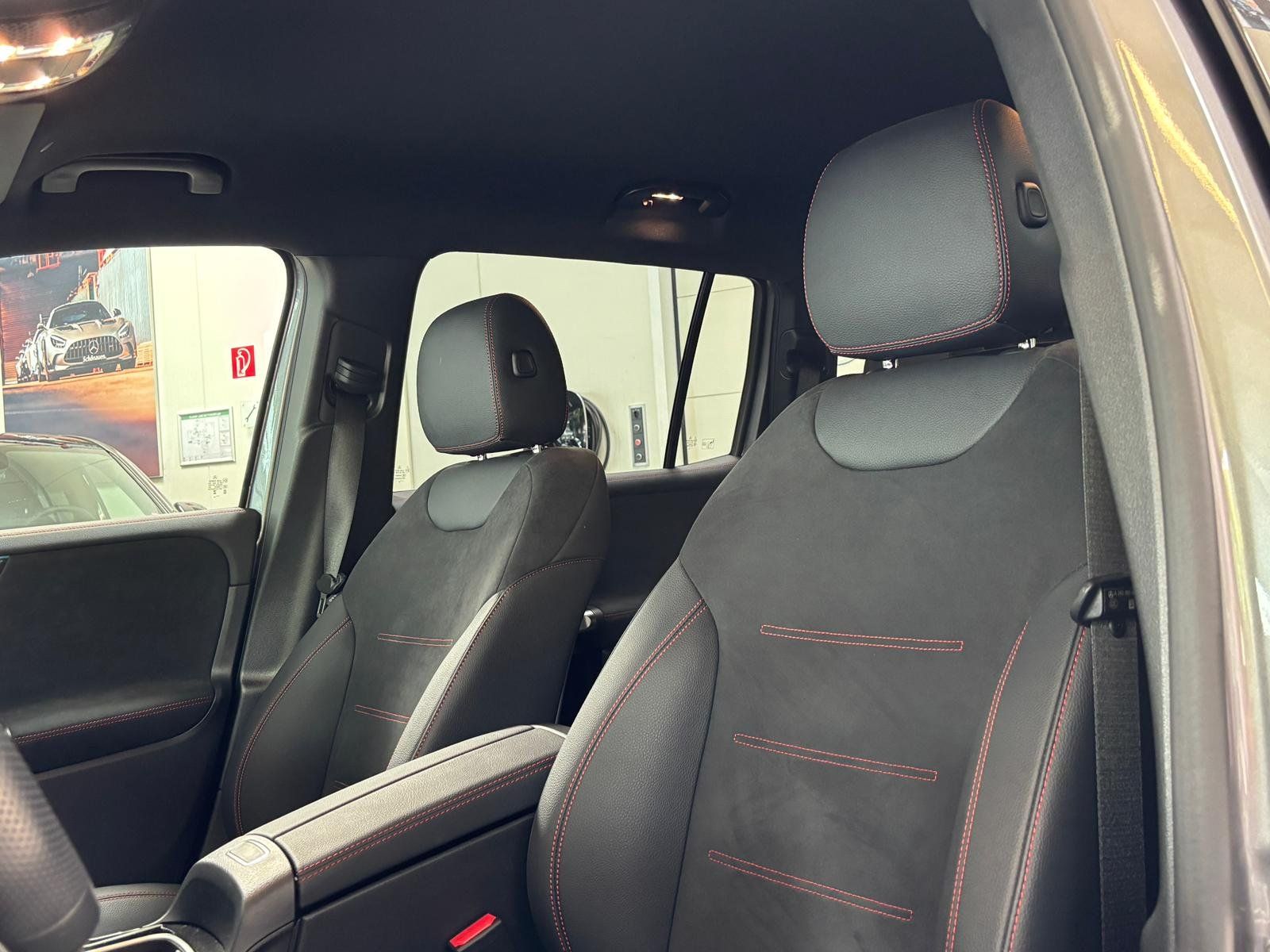 Fahrzeugabbildung Mercedes-Benz EQB 300 4M AMG+MEMORY+KAMERA+LED+TOTW+CARPLAY
