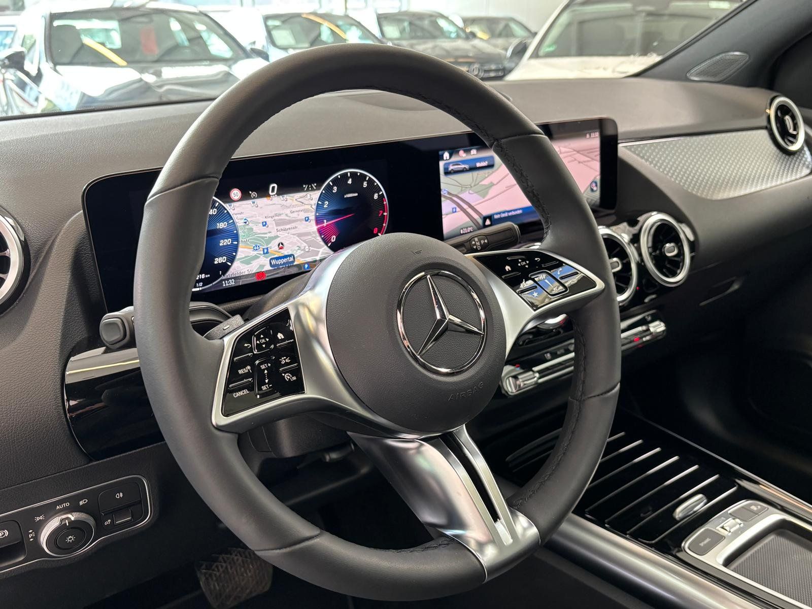 Fahrzeugabbildung Mercedes-Benz B 180 Progressive PANO+KAMERA+LED+CARPLAY+DAB