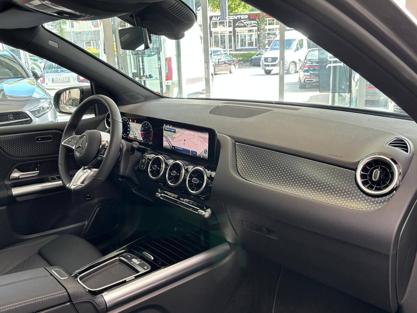 Fahrzeugabbildung Mercedes-Benz B 180 Progressive PANO+KAMERA+LED+CARPLAY+DAB