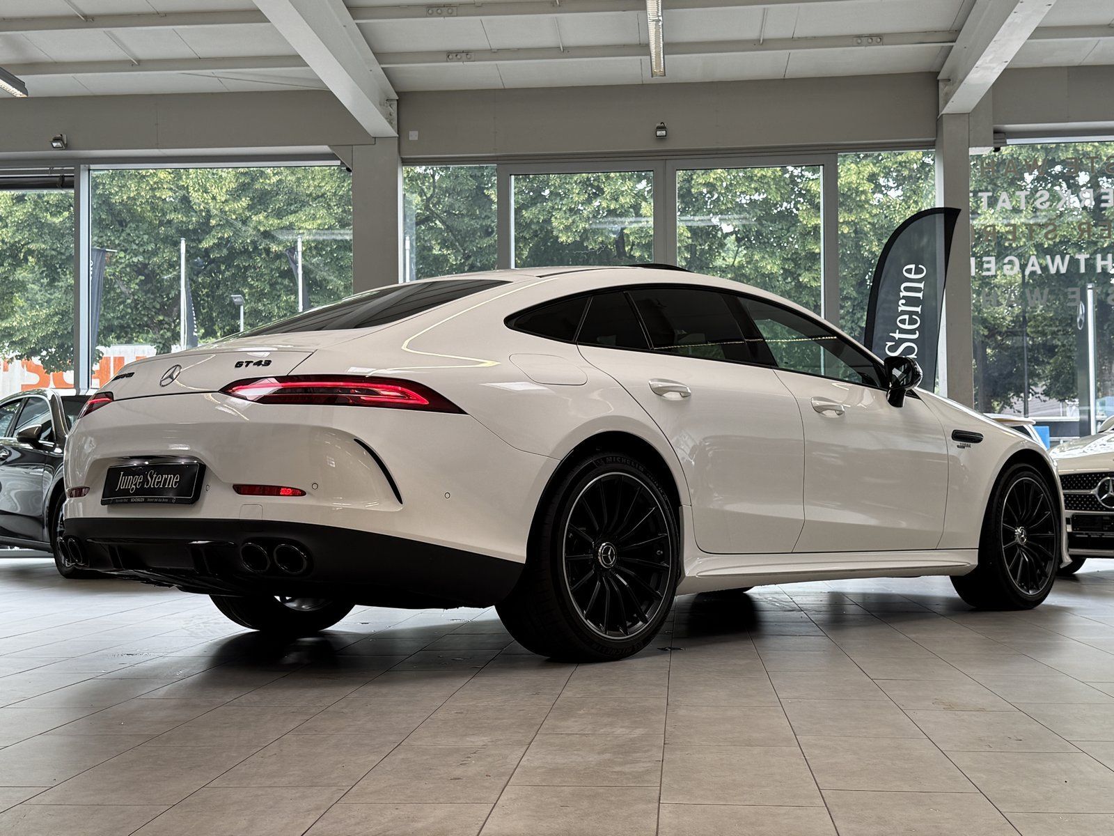 Fahrzeugabbildung Mercedes-Benz GT 43 4M+ MBEAM+BURMES+NIGHT+SHD+KAMERA+20"+EDW