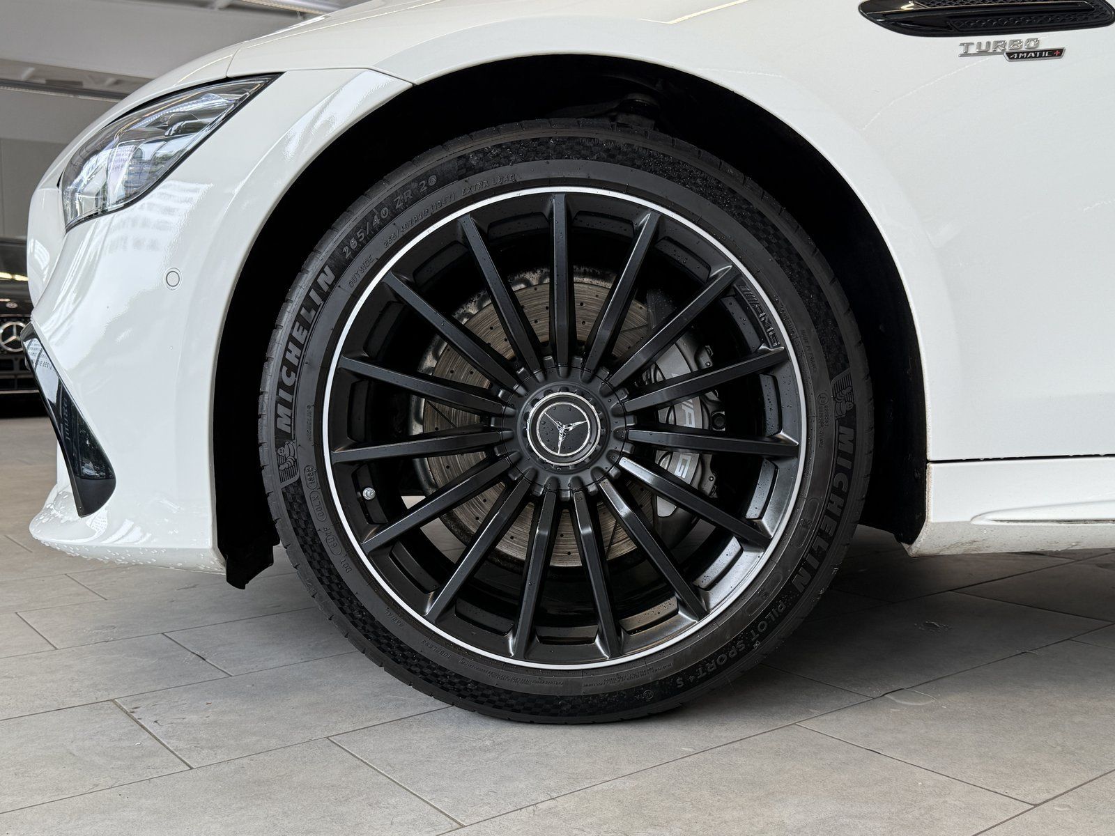 Fahrzeugabbildung Mercedes-Benz GT 43 4M+ MBEAM+BURMES+NIGHT+SHD+KAMERA+20"+EDW
