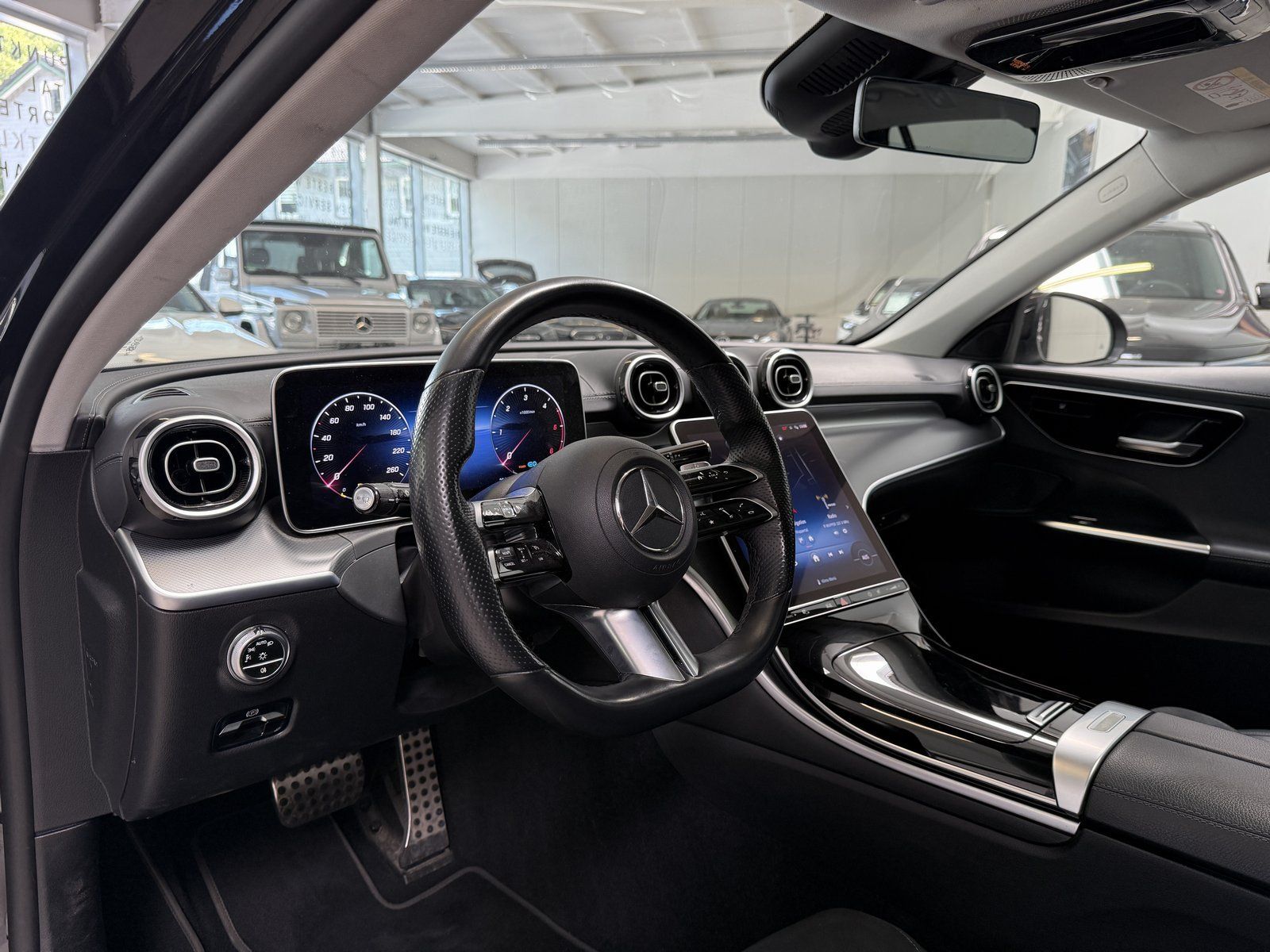 Fahrzeugabbildung Mercedes-Benz C 220d T AMG+PANO+KAMERA+TOTW.+DAB+CARPLAY+LED