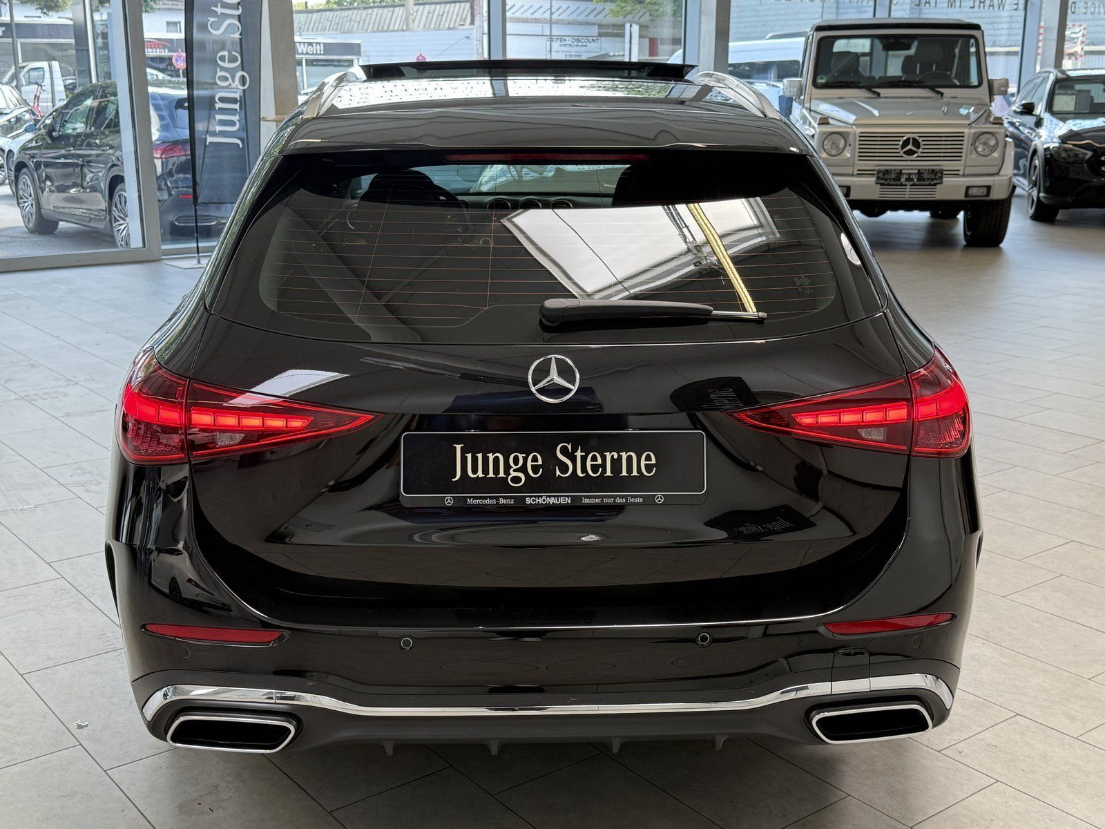 Fahrzeugabbildung Mercedes-Benz C 220d T AMG+PANO+KAMERA+TOTW.+DAB+CARPLAY+LED