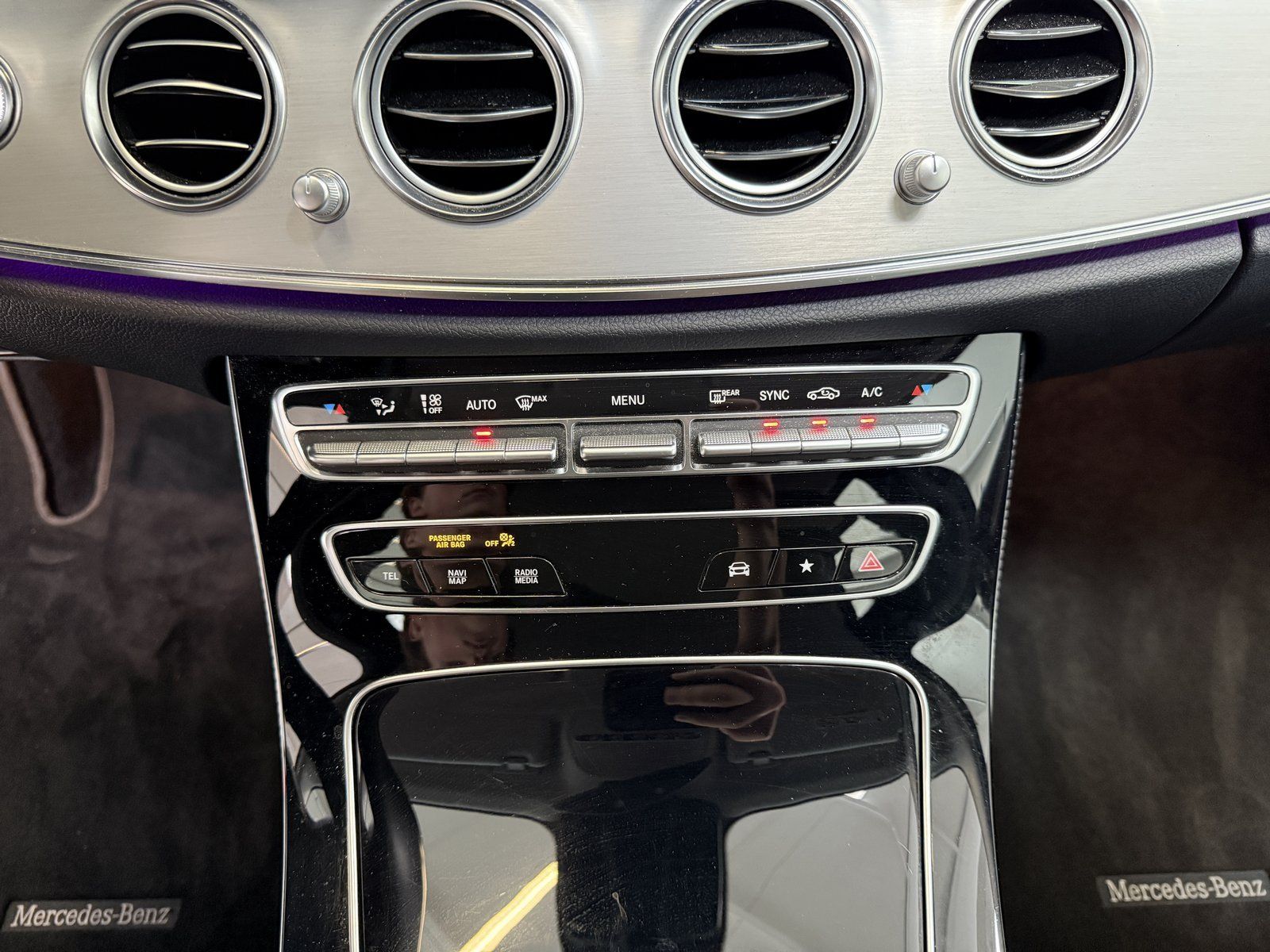 Fahrzeugabbildung Mercedes-Benz E 200 T Avantgarde MBEAM+KAMERA+TOTW+DAB+CARPLAY