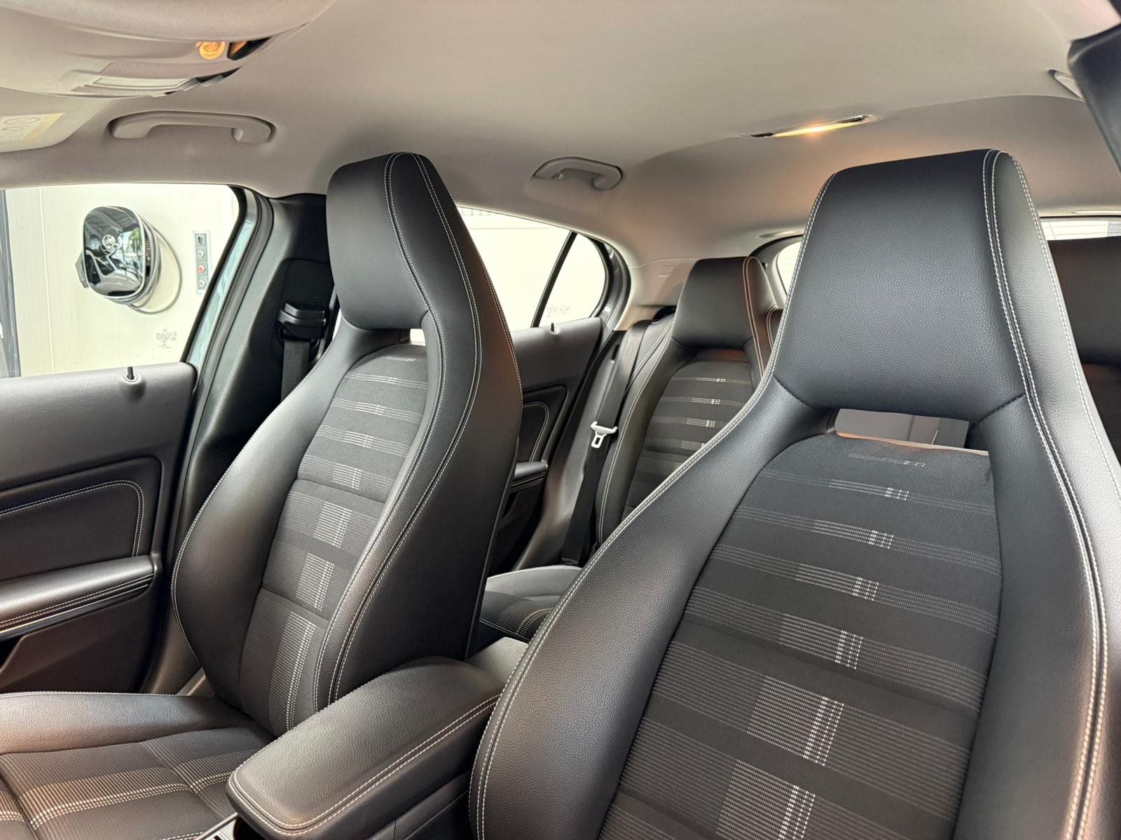Fahrzeugabbildung Mercedes-Benz GLA 180 Urban LED+NAVI+THERMATIC+SHZ+TEMP+PTS