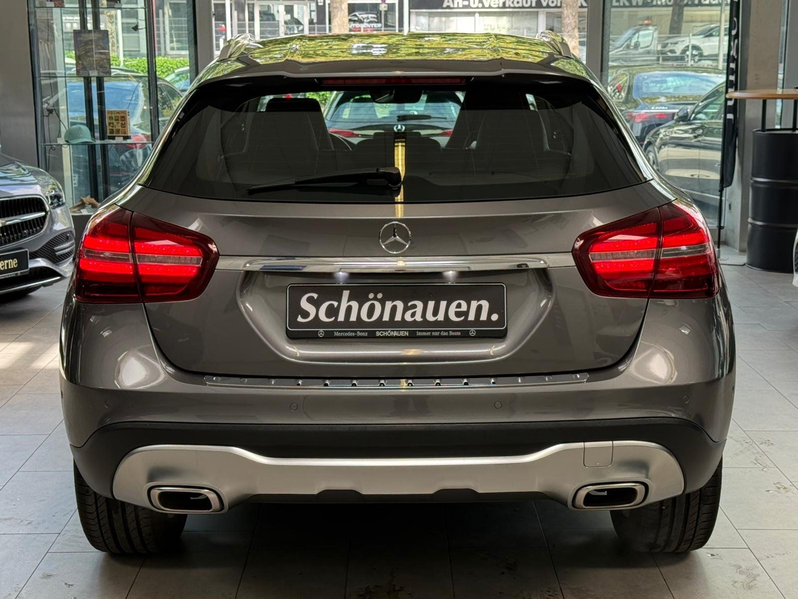 Fahrzeugabbildung Mercedes-Benz GLA 180 Urban LED+NAVI+THERMATIC+SHZ+TEMP+PTS