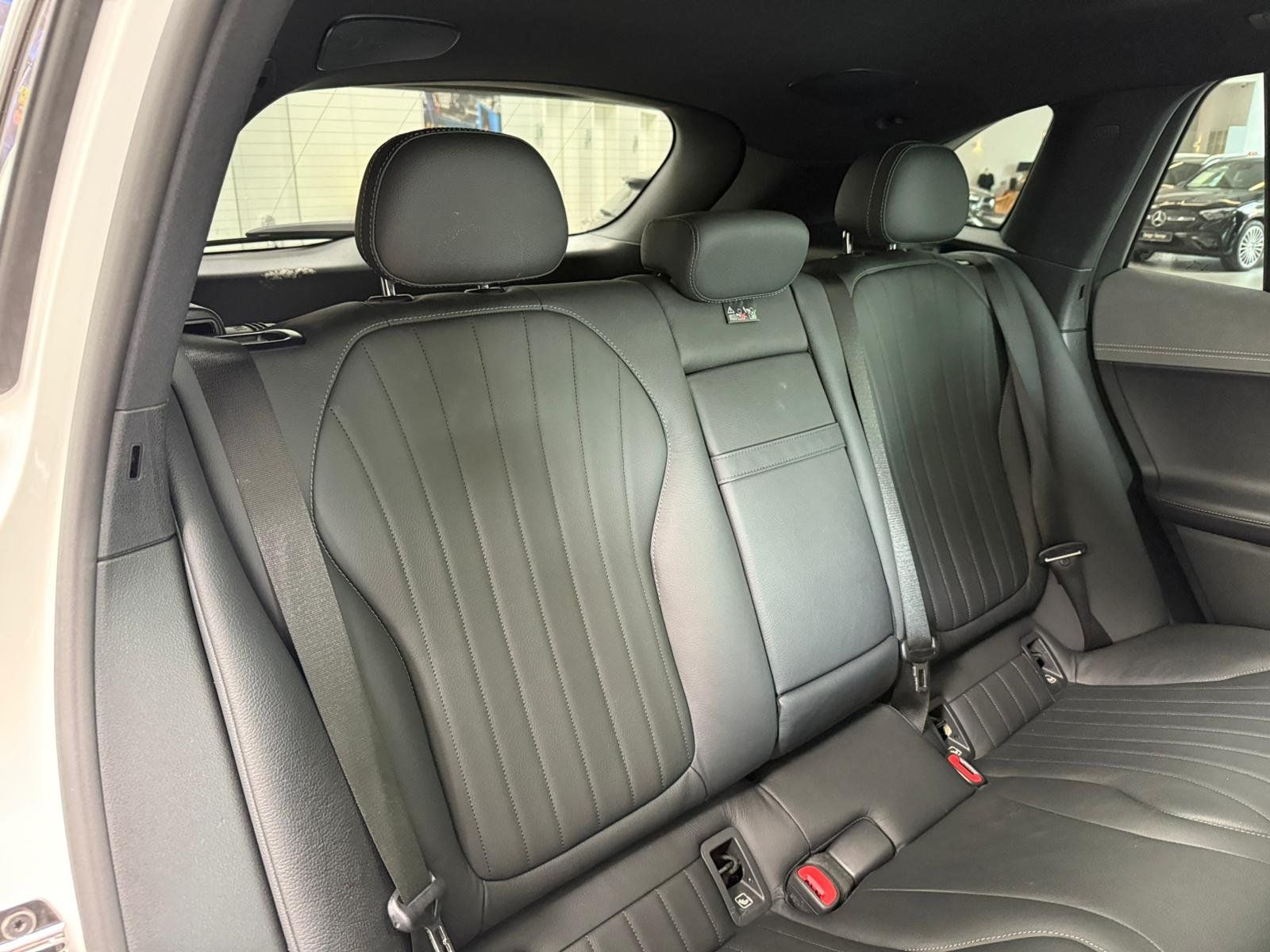 Fahrzeugabbildung Mercedes-Benz EQE 350 4M SUV AMG+AIRM+PANO+DISTR+DIGITAL+AHK