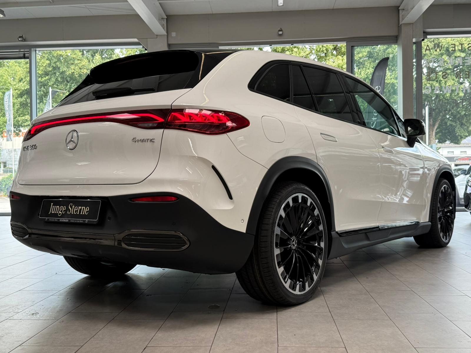 Fahrzeugabbildung Mercedes-Benz EQE 350 4M SUV AMG+AIRM+PANO+DISTR+DIGITAL+AHK
