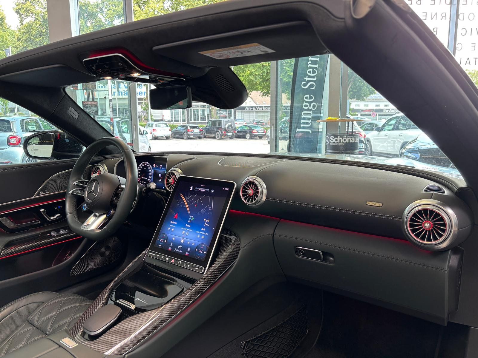 Fahrzeugabbildung Mercedes-Benz SL 63 4M+ CARBON+PERF.+HUD+BURM3D+DIGITAL+MEMORY