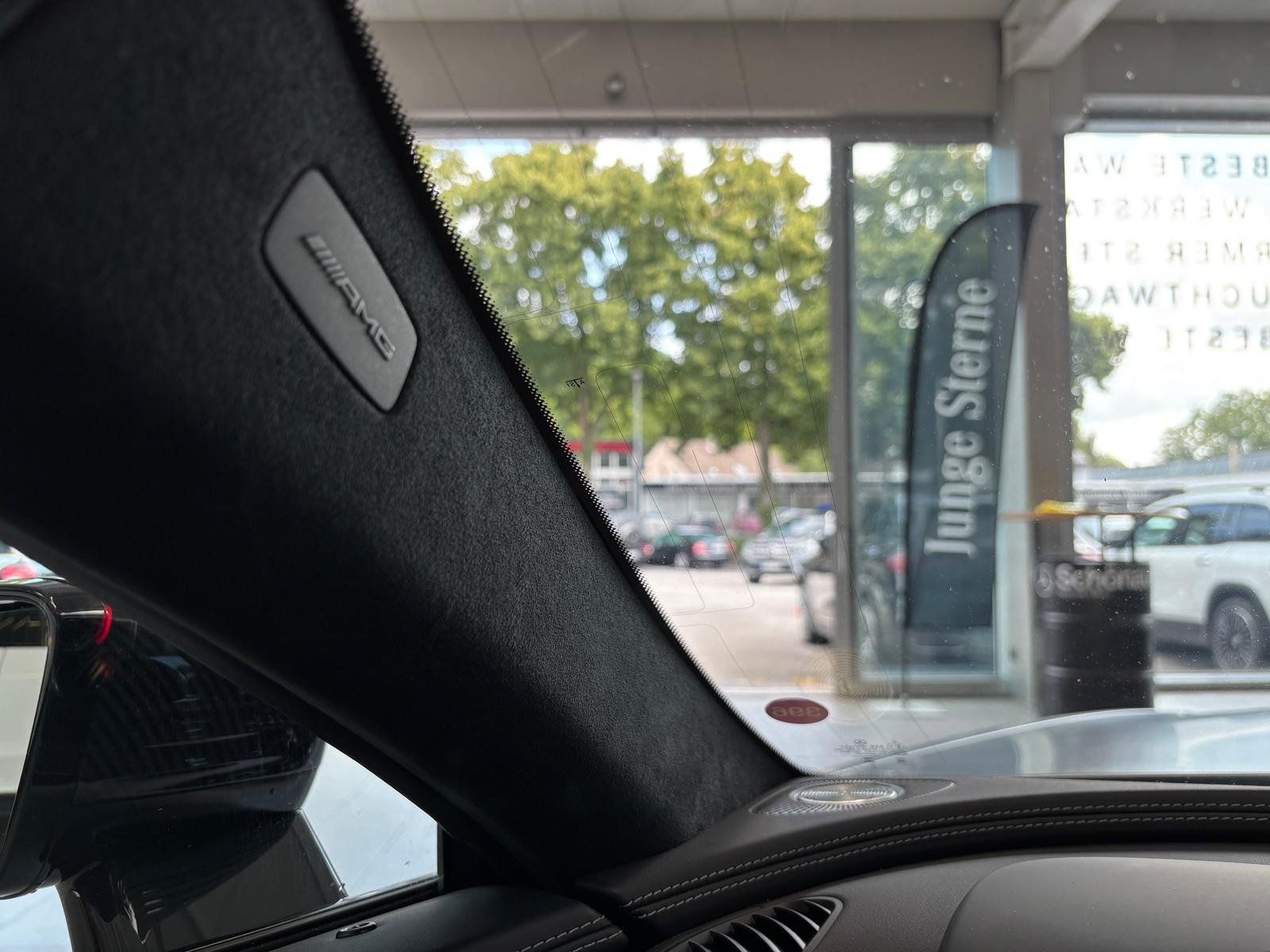 Fahrzeugabbildung Mercedes-Benz SL 63 4M+ CARBON+PERF.+HUD+BURM3D+DIGITAL+MEMORY