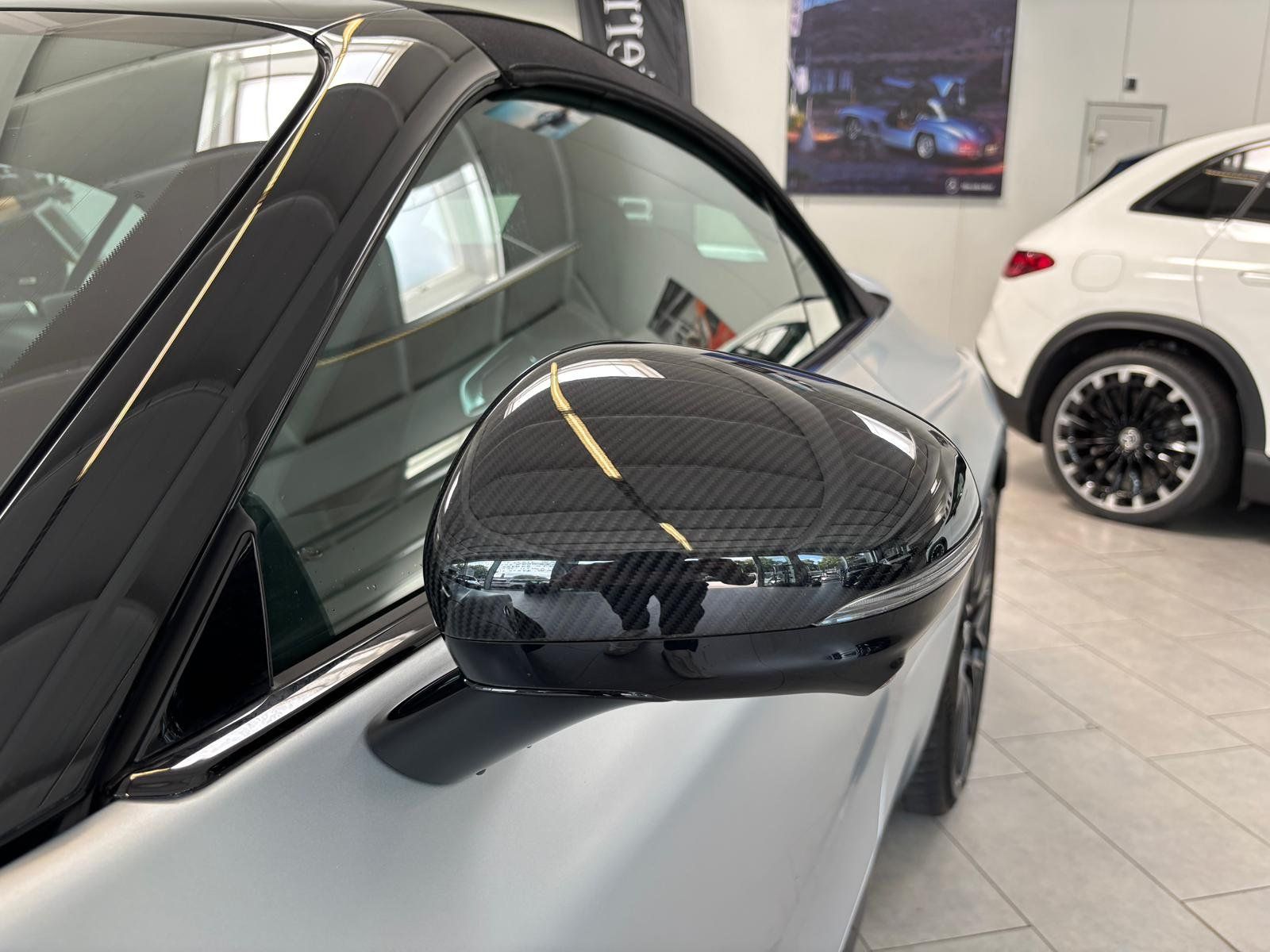 Fahrzeugabbildung Mercedes-Benz SL 63 4M+ CARBON+PERF.+HUD+BURM3D+DIGITAL+MEMORY