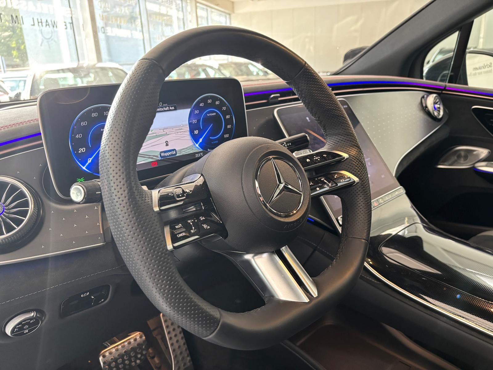 Fahrzeugabbildung Mercedes-Benz EQE 350 4M SUV AMG+AIRMATIC+HUD+PANO+BURM3D+AHK