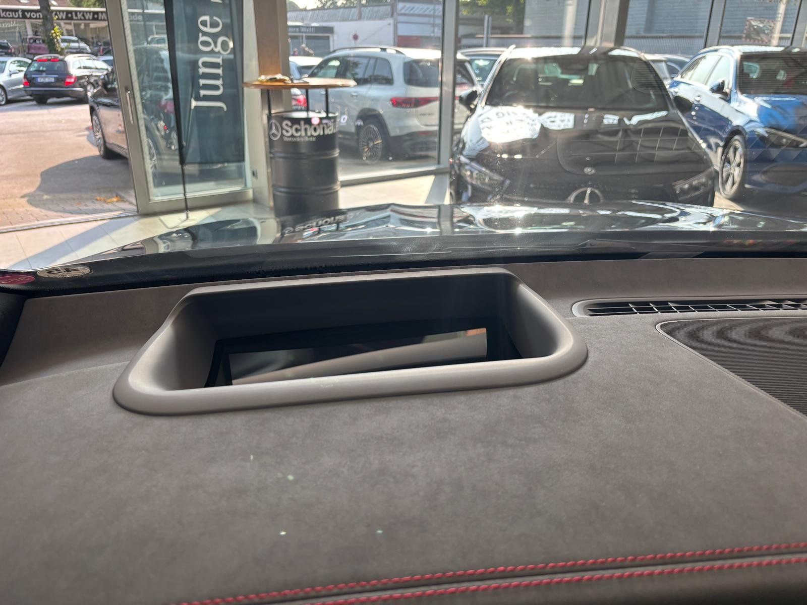 Fahrzeugabbildung Mercedes-Benz EQE 350 4M SUV AMG+AIRMATIC+HUD+PANO+BURM3D+AHK