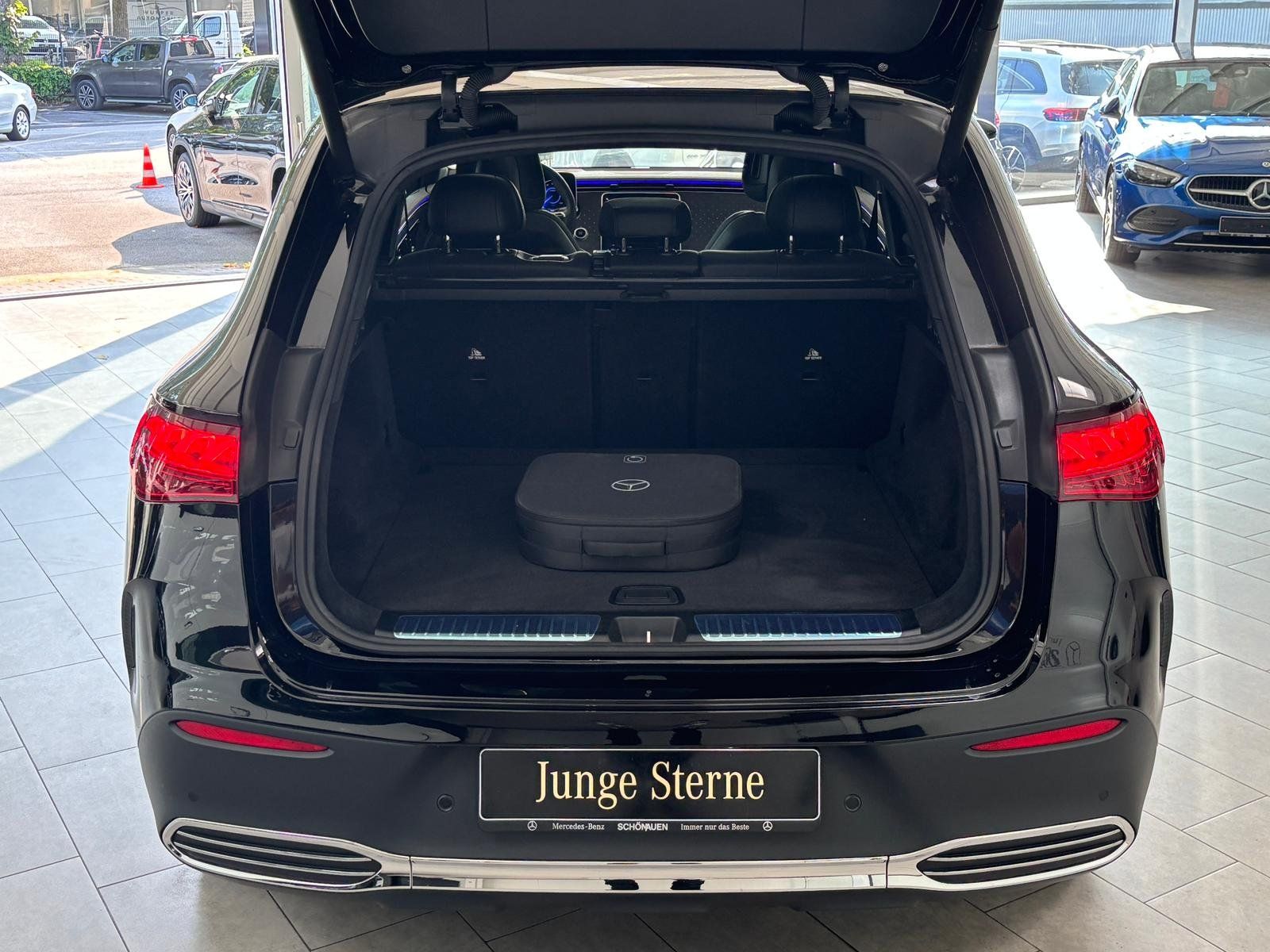 Fahrzeugabbildung Mercedes-Benz EQE 350 4M SUV AMG+AIRMATIC+HUD+PANO+BURM3D+AHK