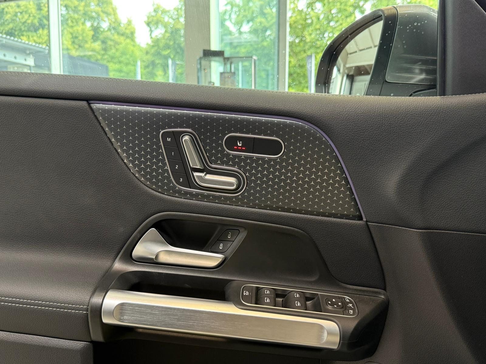 Fahrzeugabbildung Mercedes-Benz EQB 300 4M Progressive PANO+DISTR.+MEMORY+360°