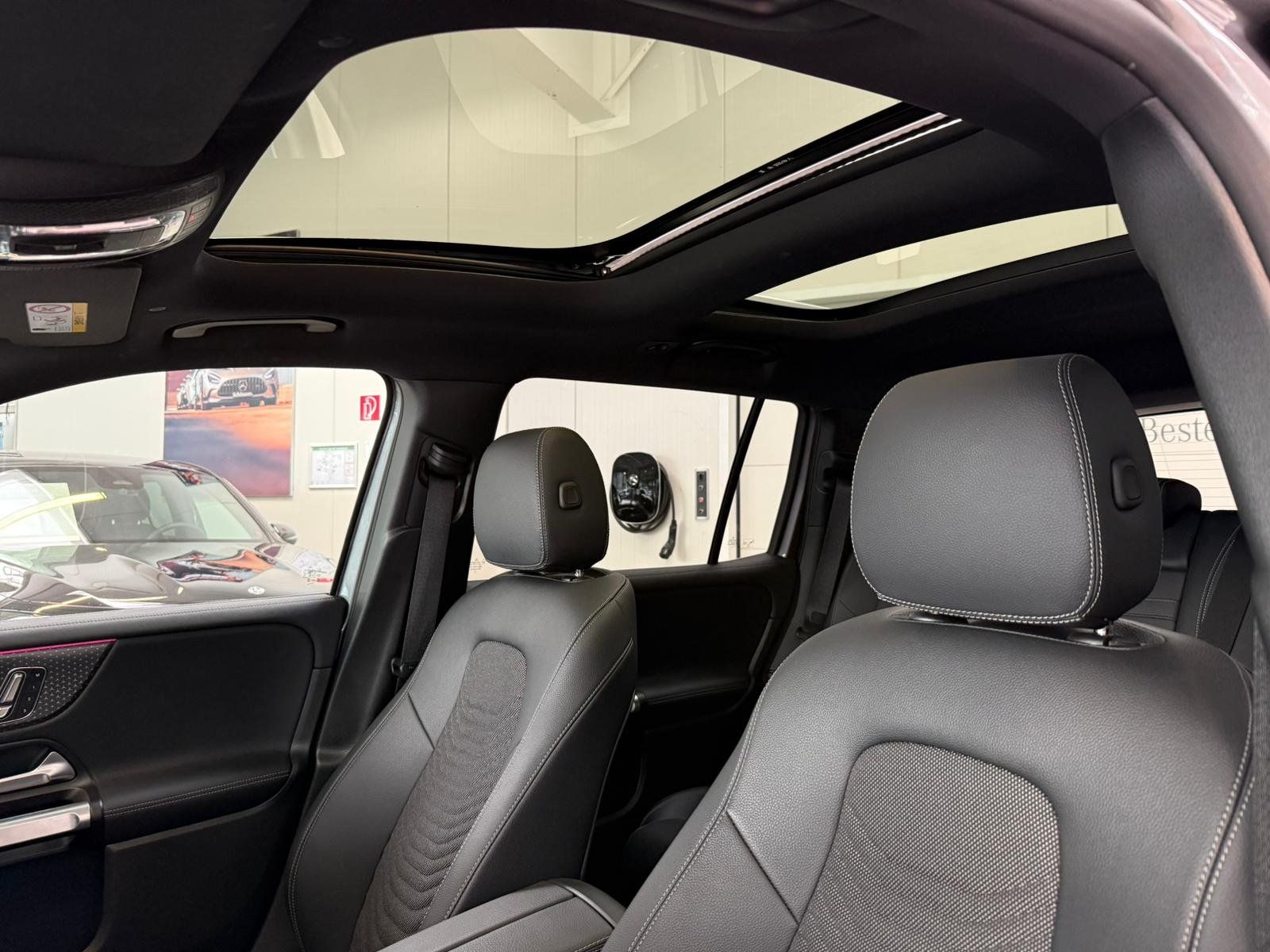 Fahrzeugabbildung Mercedes-Benz EQB 300 4M Progressive PANO+DISTR.+MEMORY+360°