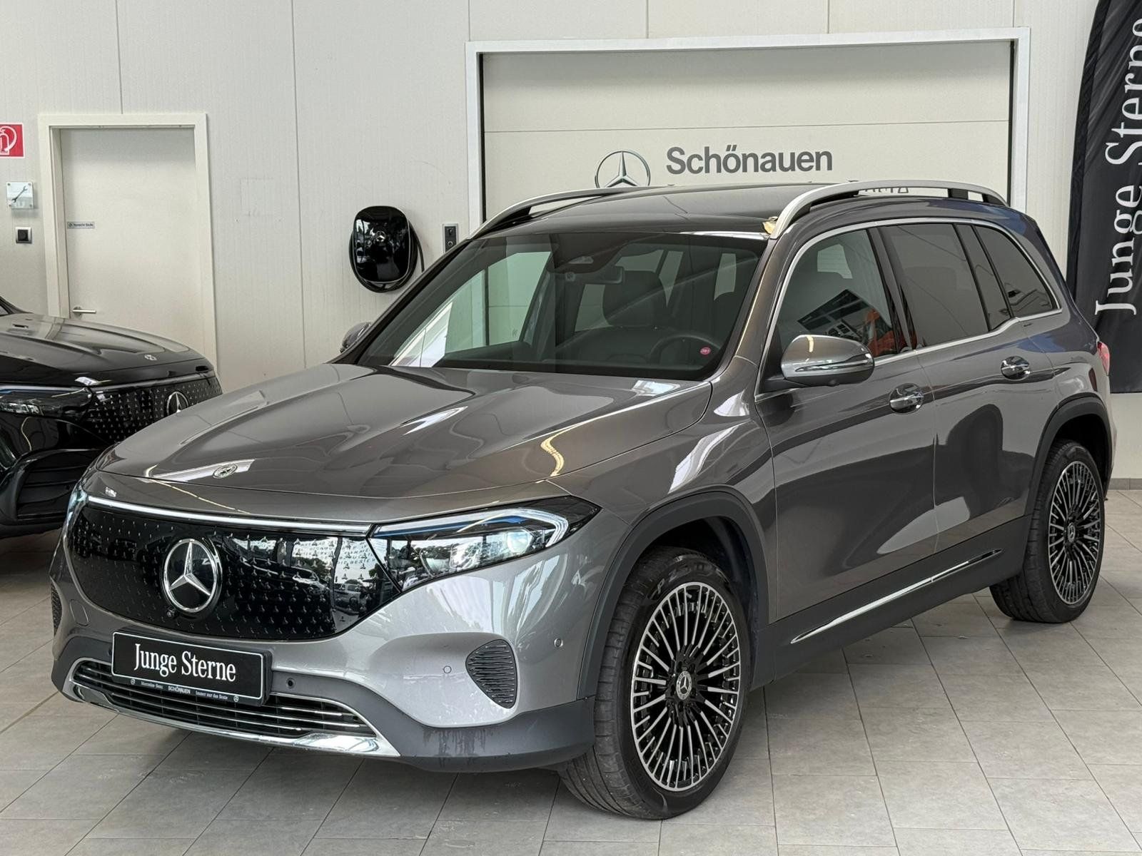Fahrzeugabbildung Mercedes-Benz EQB 300 4M Progressive PANO+DISTR.+MEMORY+360°