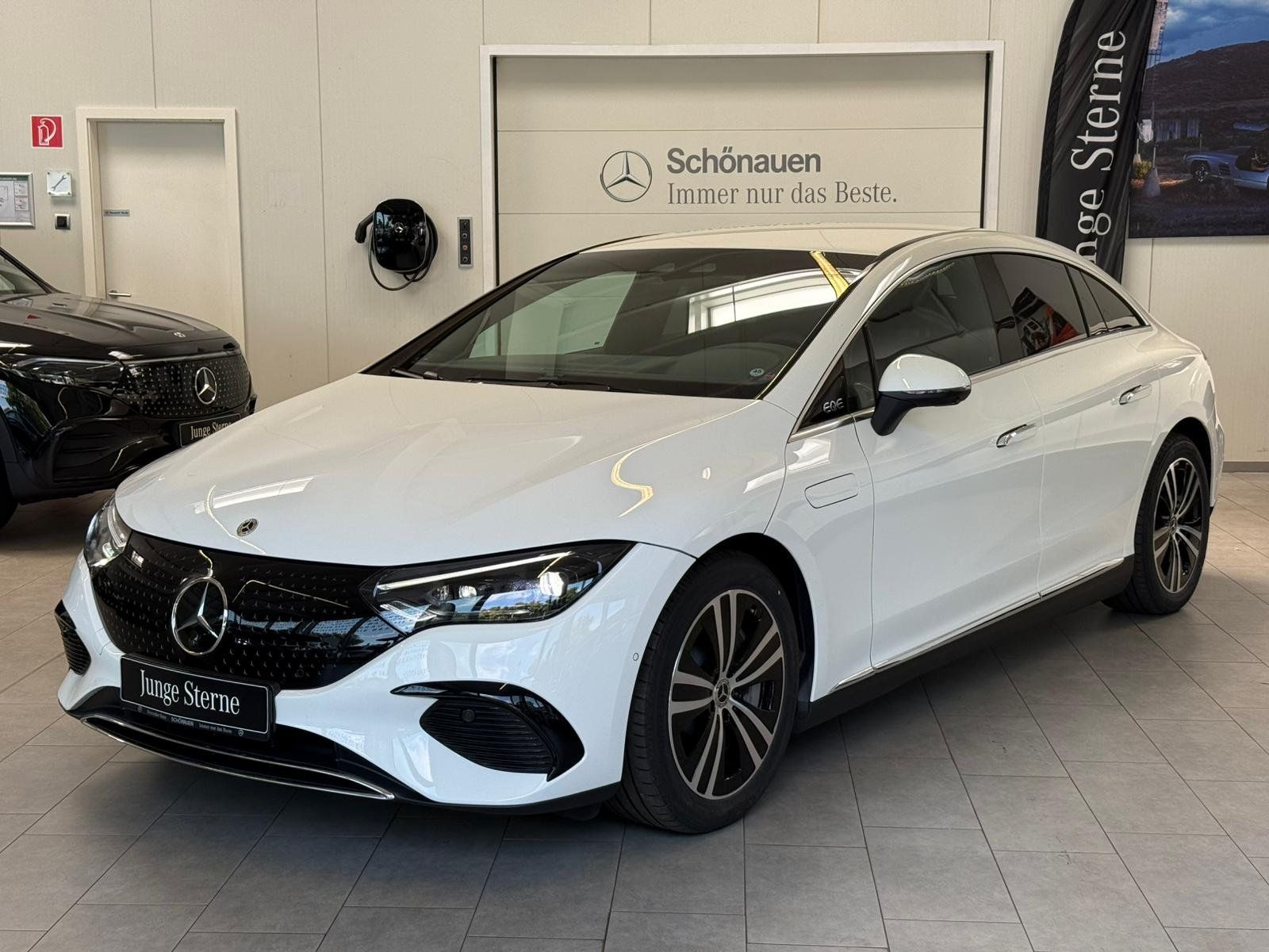 Mercedes-Benz EQE 300 AIRMATIC+HUD+DISTR+AHK+BURMES+MEMORY+360