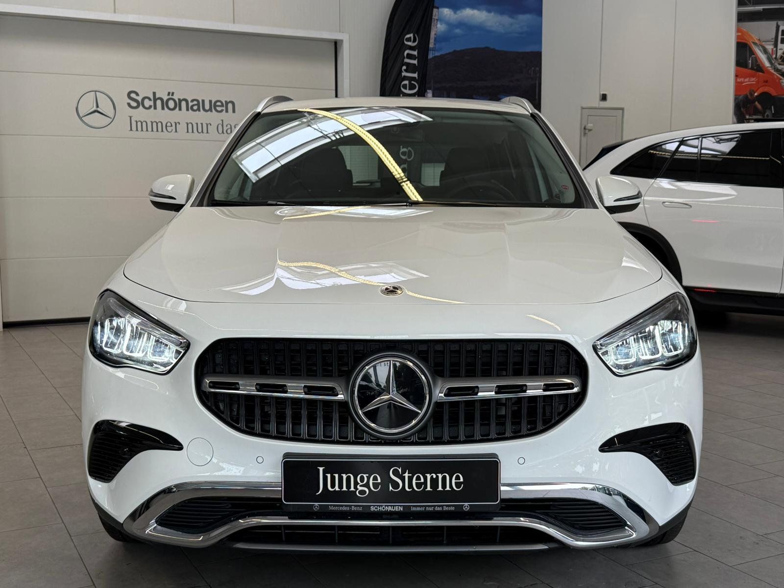 Fahrzeugabbildung Mercedes-Benz GLA 180 Progressive KAMERA+LED+EASYPACK+DAB