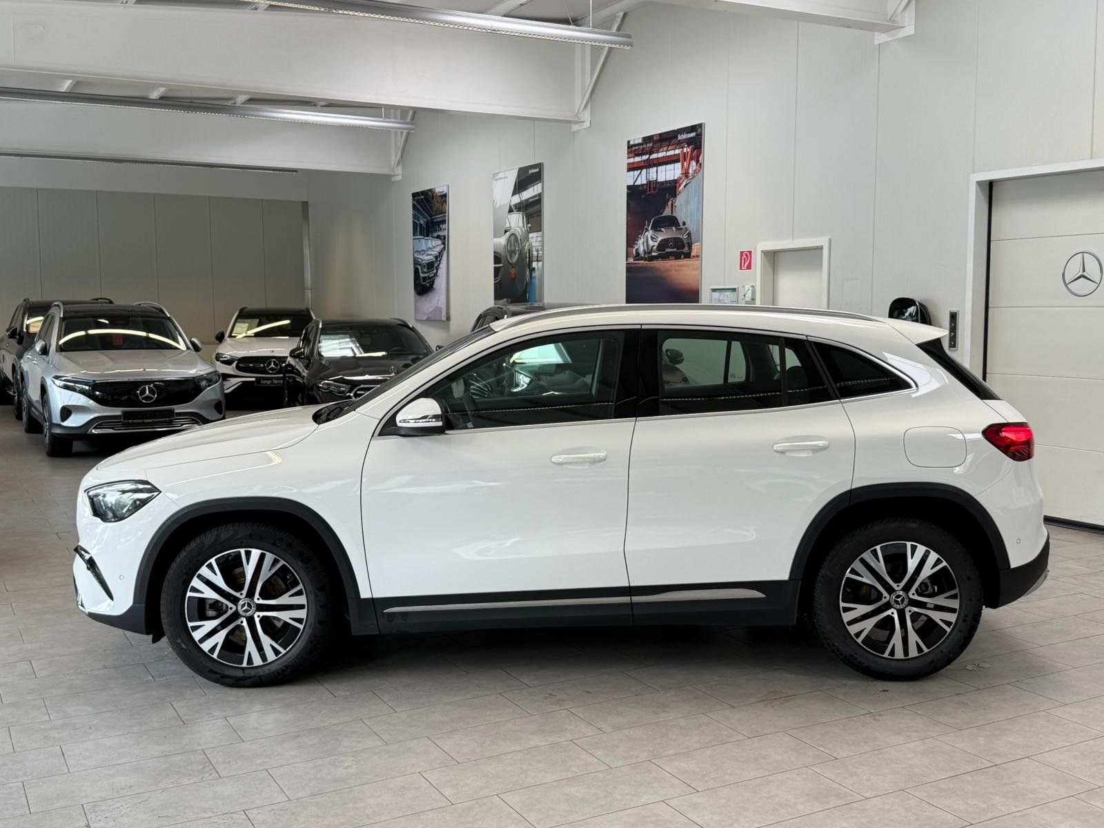 Fahrzeugabbildung Mercedes-Benz GLA 180 Progressive KAMERA+LED+EASYPACK+DAB