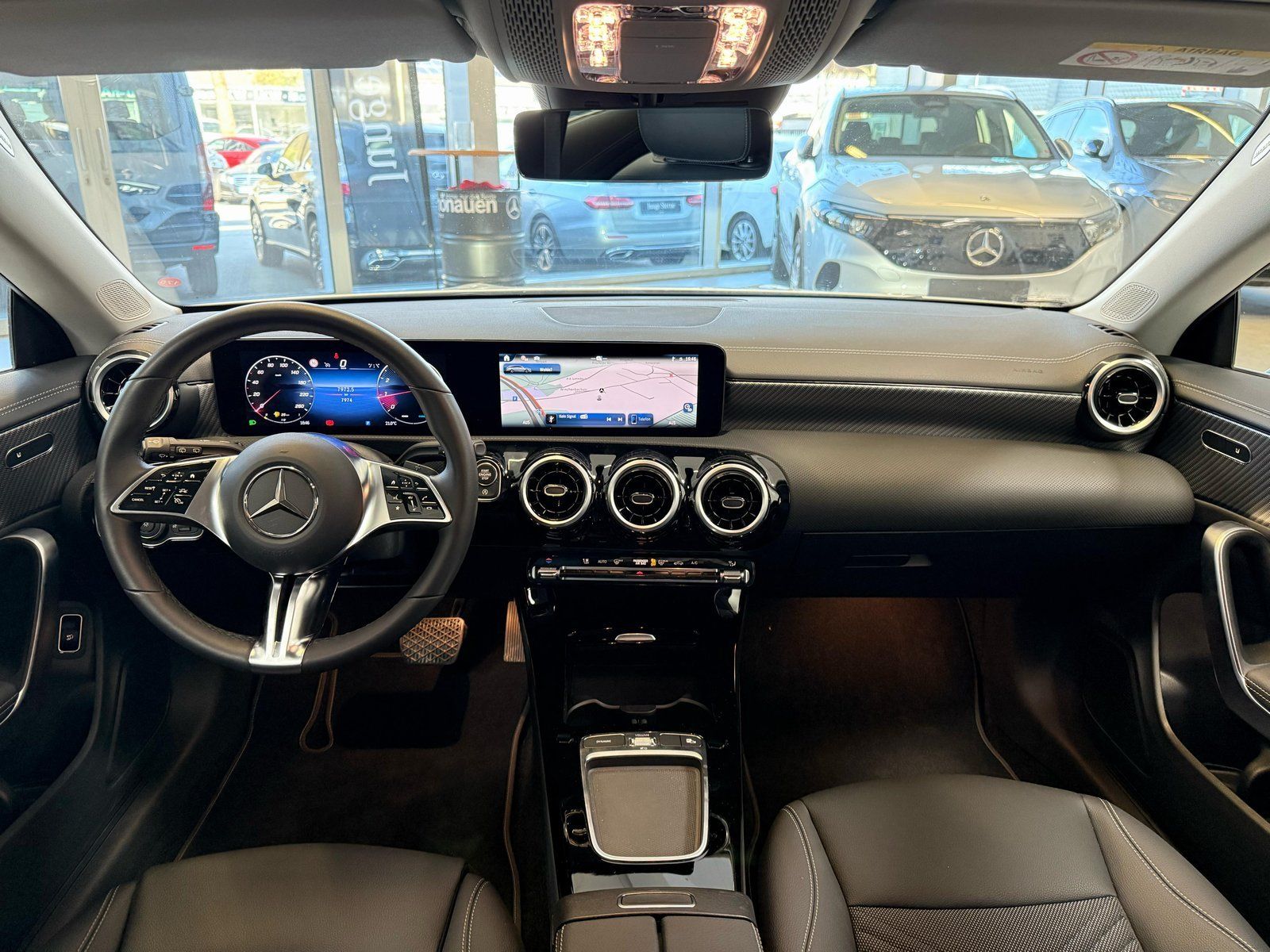 Fahrzeugabbildung Mercedes-Benz CLA 180 SB PROGRESSIVE ADV+CARPLAY+VZASSI+WINTER