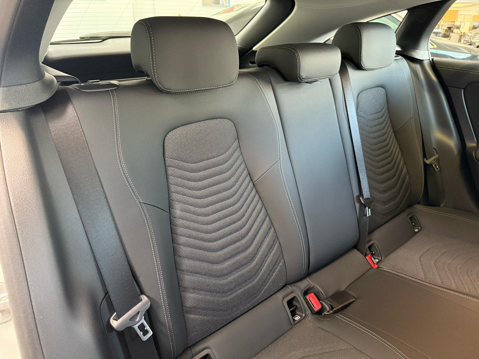 Fahrzeugabbildung Mercedes-Benz CLA 180 SB PROGRESSIVE ADV+CARPLAY+VZASSI+WINTER