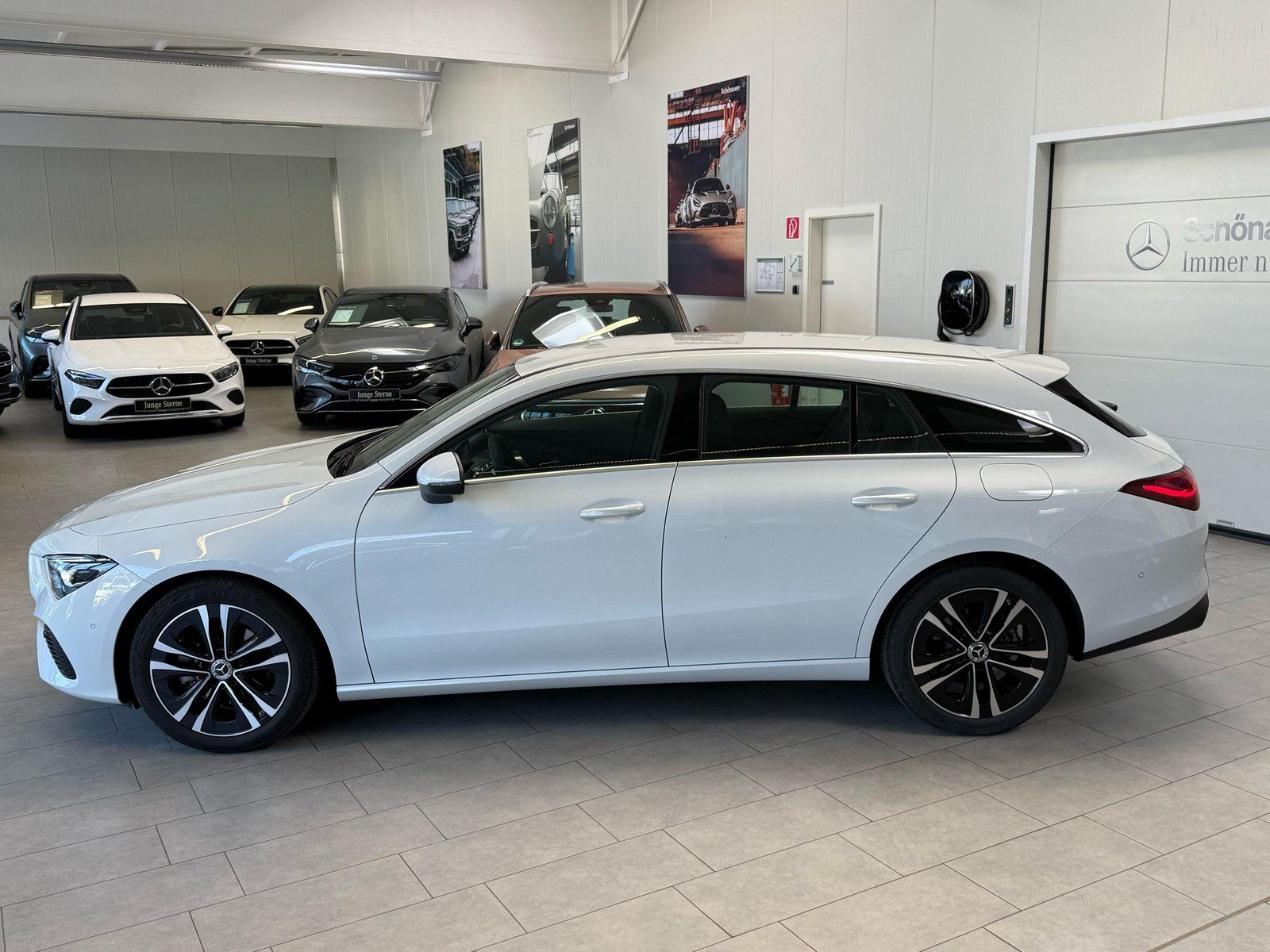 Fahrzeugabbildung Mercedes-Benz CLA 180 SB PROGRESSIVE ADV+CARPLAY+VZASSI+WINTER