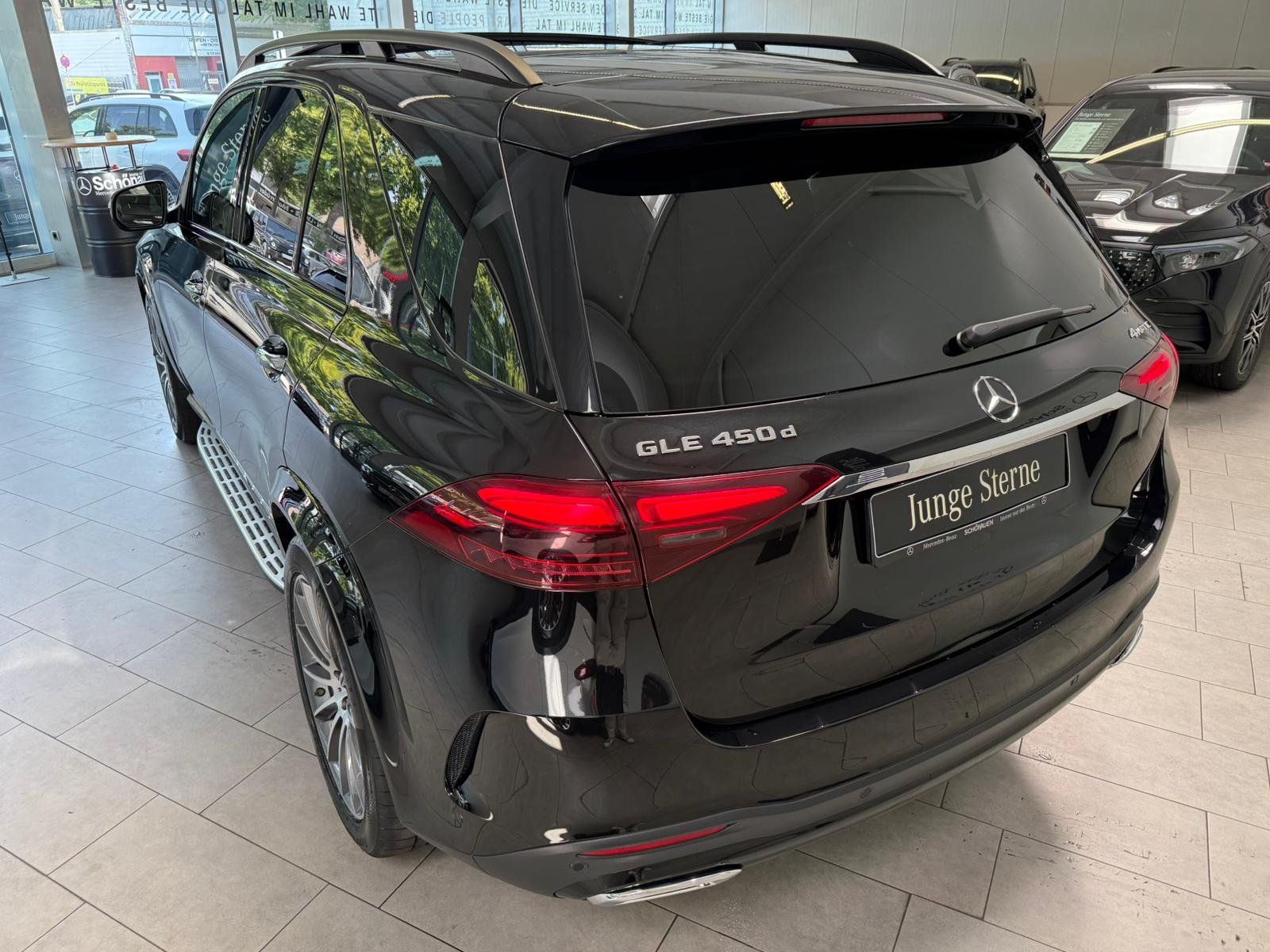 Fahrzeugabbildung Mercedes-Benz GLE 450d 4M AMG+MBEAM+PANO+HUD+DISTR+BURMES+360°