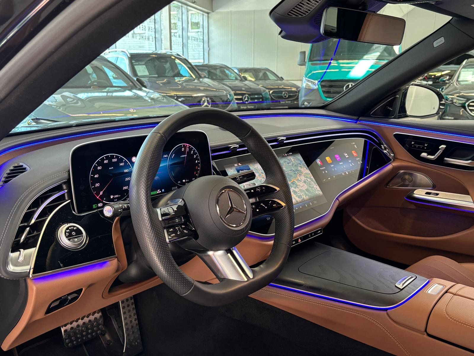 Fahrzeugabbildung Mercedes-Benz E 300 de T AMG LEDER BRAUN+3D+REMOTEP.+SUPERSC.