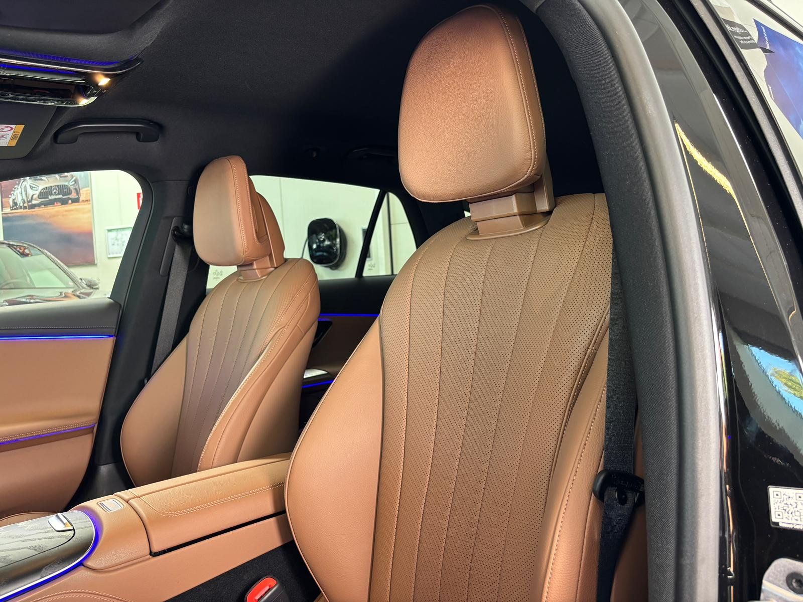 Fahrzeugabbildung Mercedes-Benz E 300 de T AMG LEDER BRAUN+3D+REMOTEP.+SUPERSC.