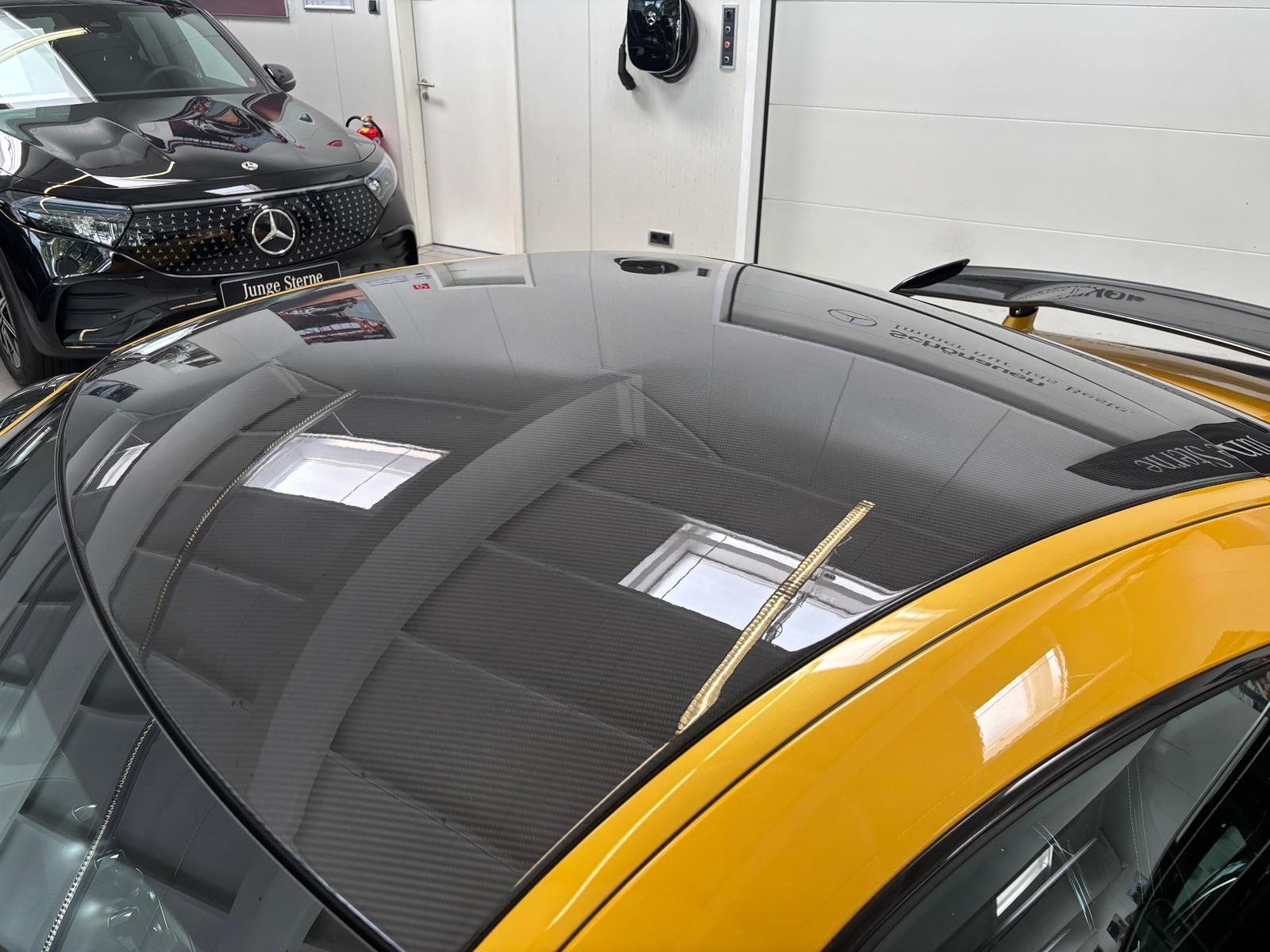 Fahrzeugabbildung Mercedes-Benz Mercedes-AMG GT R KERAMIK/BURMESTER/DISTRONIC